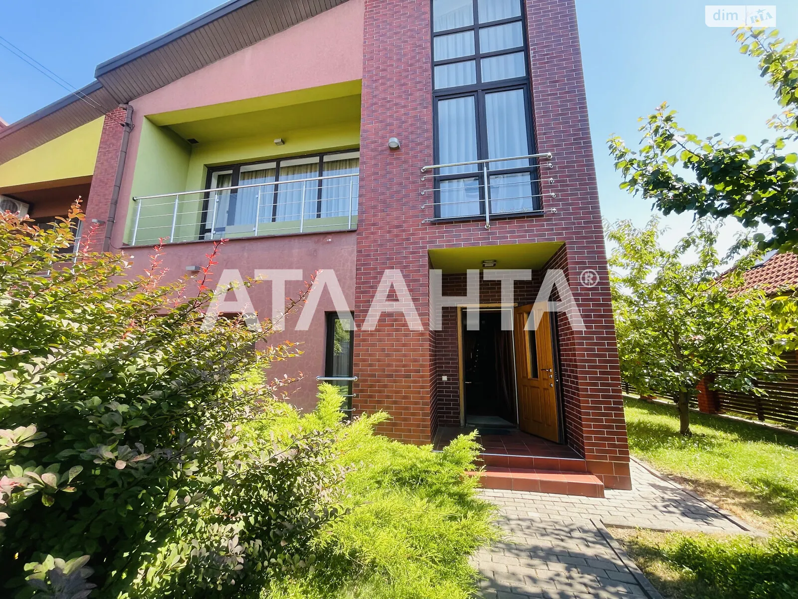 Продается дом на 2 этажа 163.7 кв. м с мебелью, цена: 245000 $ - фото 1