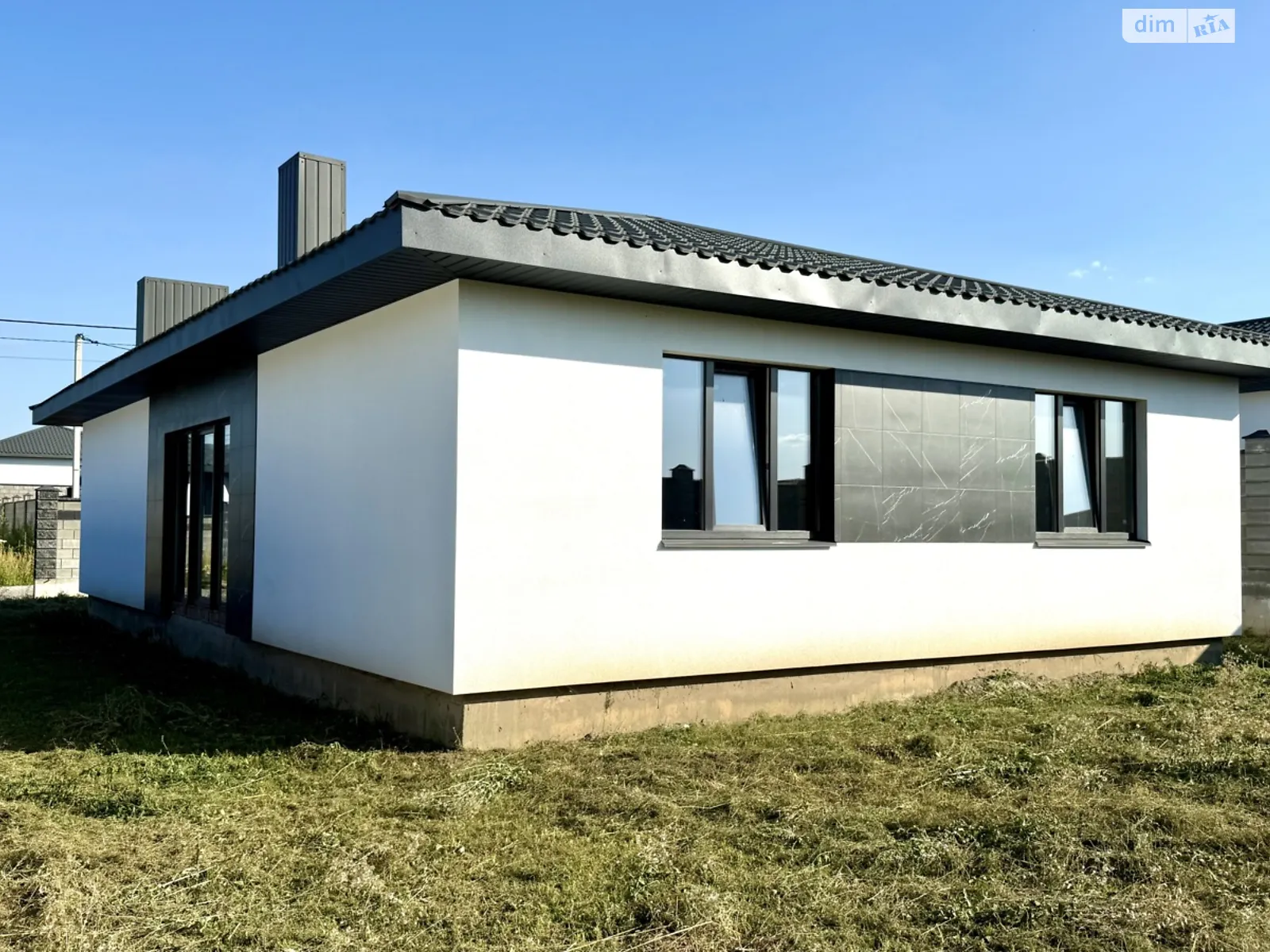 Продается одноэтажный дом 101 кв. м с участком, цена: 75000 $ - фото 1