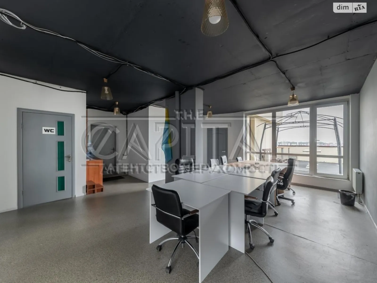 Продается офис 79 кв. м в бизнес-центре, цена: 105000 $ - фото 1