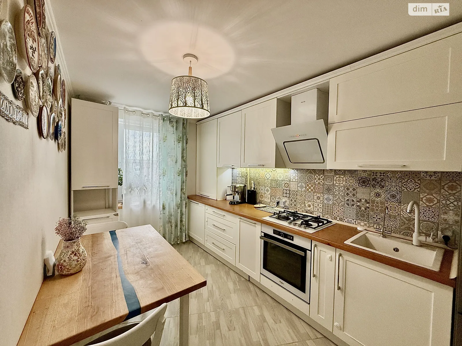 Продається 3-кімнатна квартира 68 кв. м у Вінниці, ул. Павла Корнелюка(Станіславського), 34 - фото 1