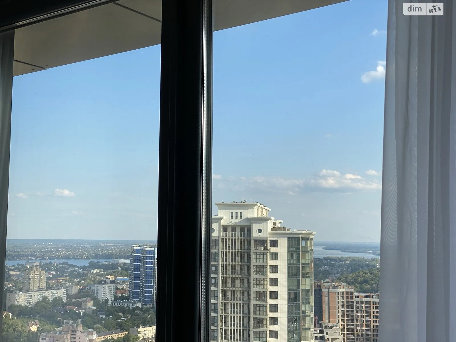 Продается 3-комнатная квартира 73 кв. м в Киеве, ул. Андрея Верхогляда(Драгомирова), 14А - фото 1