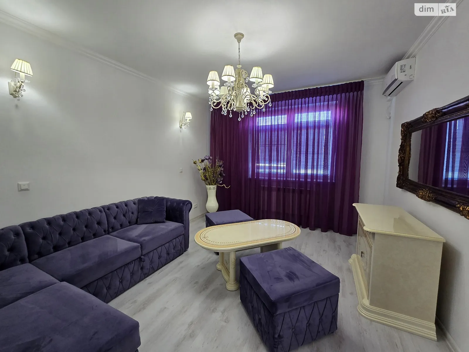 Продается 2-комнатная квартира 60 кв. м в Ужгороде, ул. Флориана Заплетала(Рылеева) - фото 1