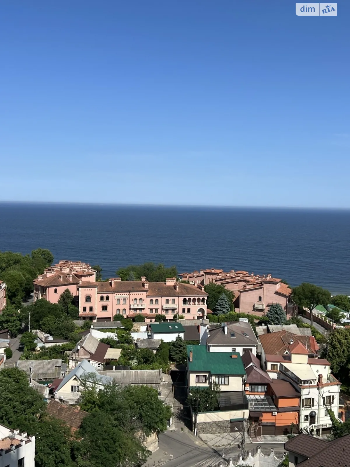 Продается 1-комнатная квартира 54 кв. м в Одессе, ул. Дача Ковалевского - фото 1