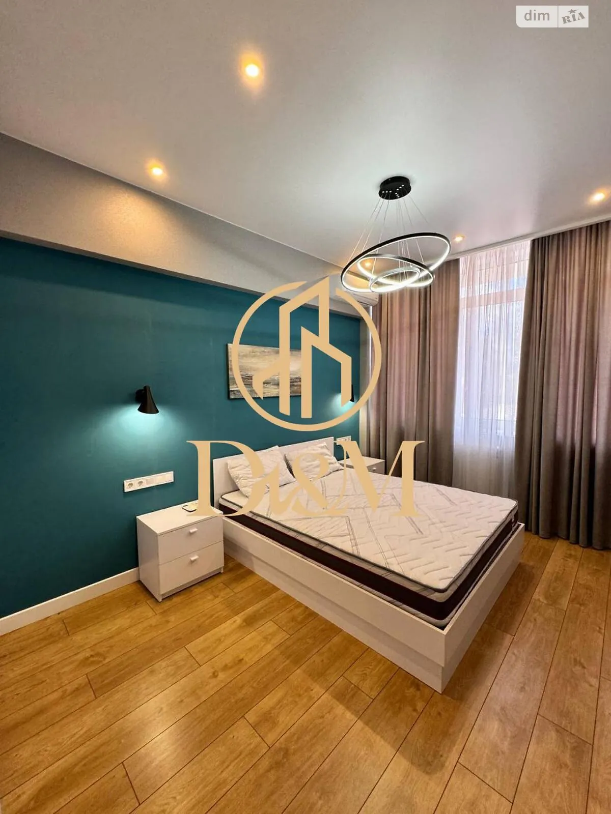 Продается 1-комнатная квартира 42 кв. м в Киеве, просп. Павла Тычины, 18Б - фото 1