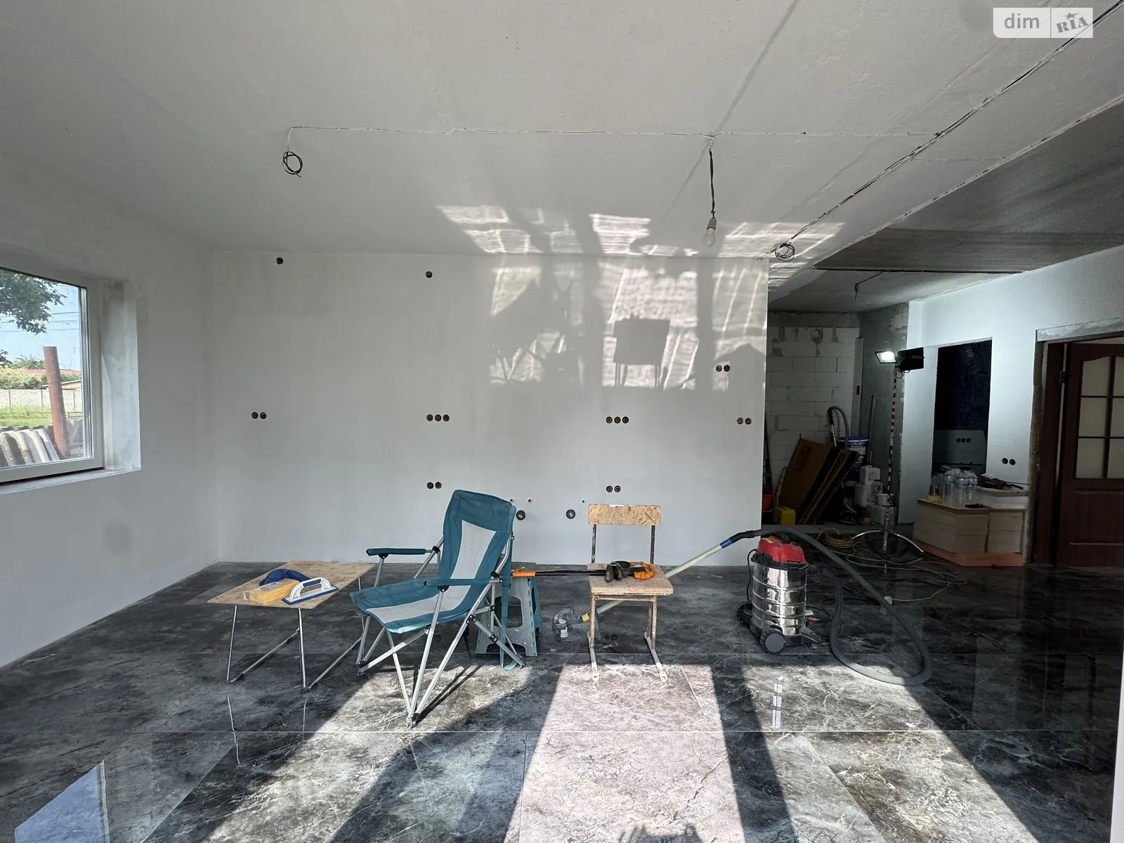 Продается дом на 2 этажа 195.4 кв. м с гаражом, цена: 95000 $ - фото 1