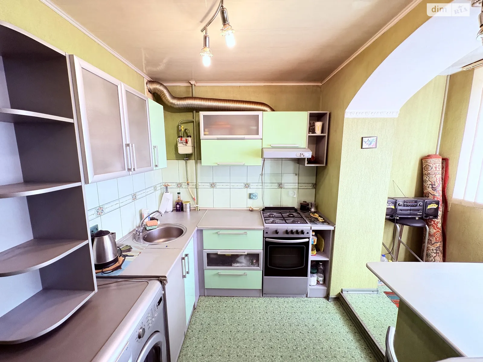 Продается 1-комнатная квартира 37.4 кв. м в Харькове, ул. Гвардейцев-Широнинцев, 21 - фото 1