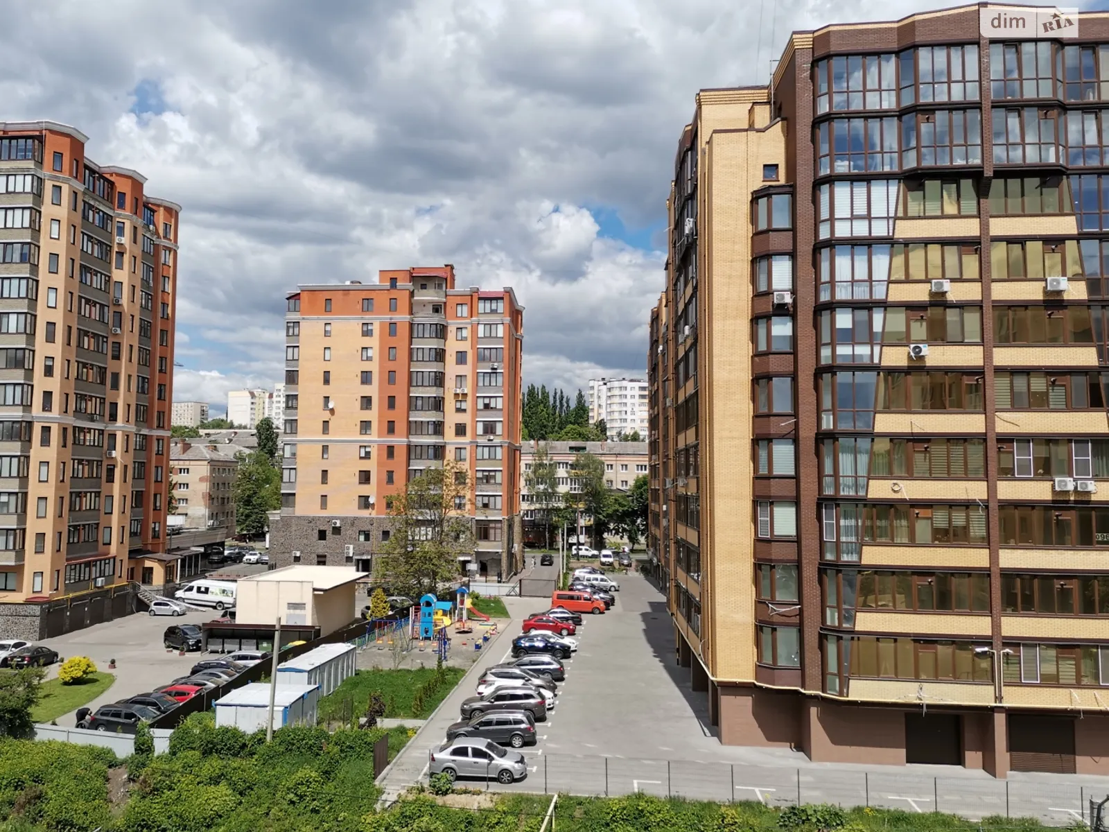 Продается 2-комнатная квартира 59 кв. м в Хмельницком, ул. Заречанская - фото 1