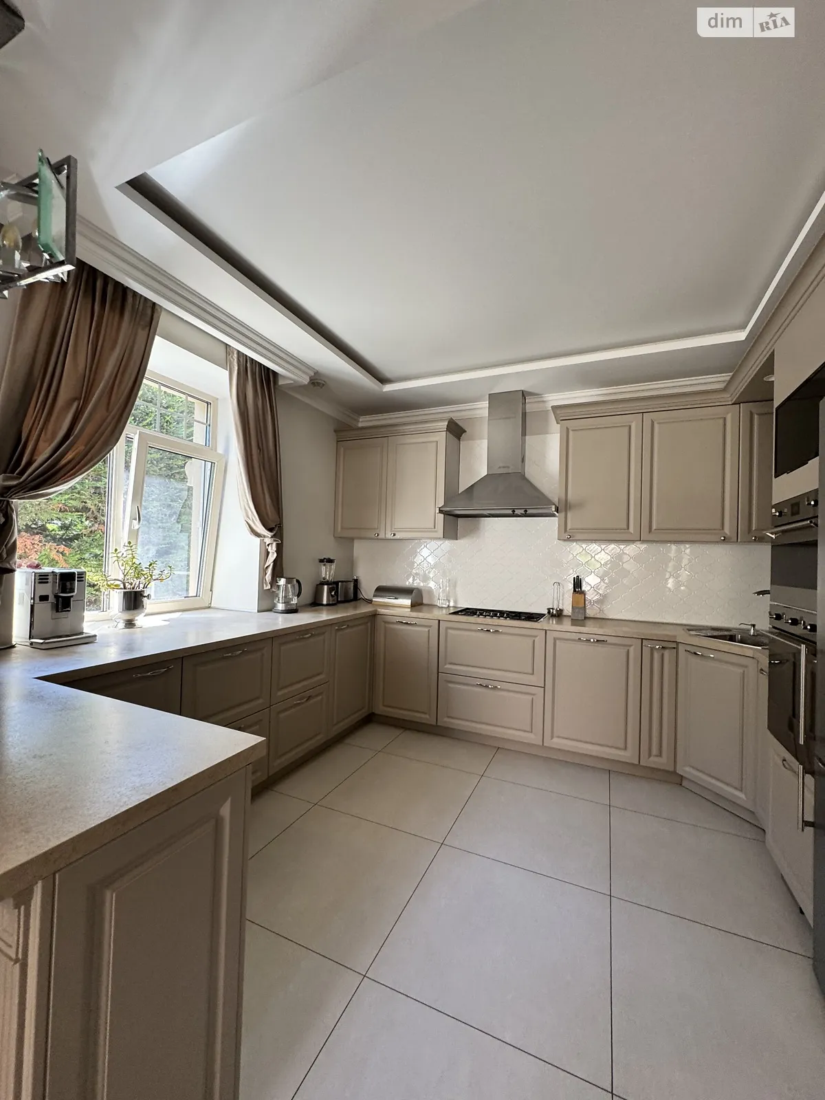 Сдается в аренду дом на 2 этажа 3 кв. м с баней/сауной, цена: 2700 $ - фото 1