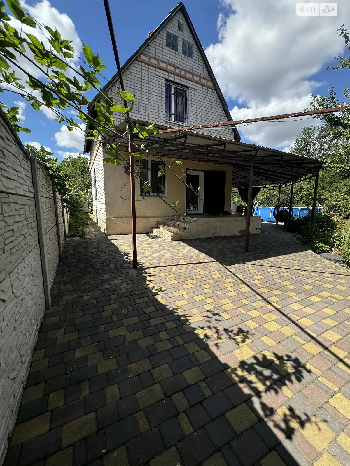 Продается дом на 2 этажа 70 кв. м с беседкой, цена: 25000 $ - фото 1