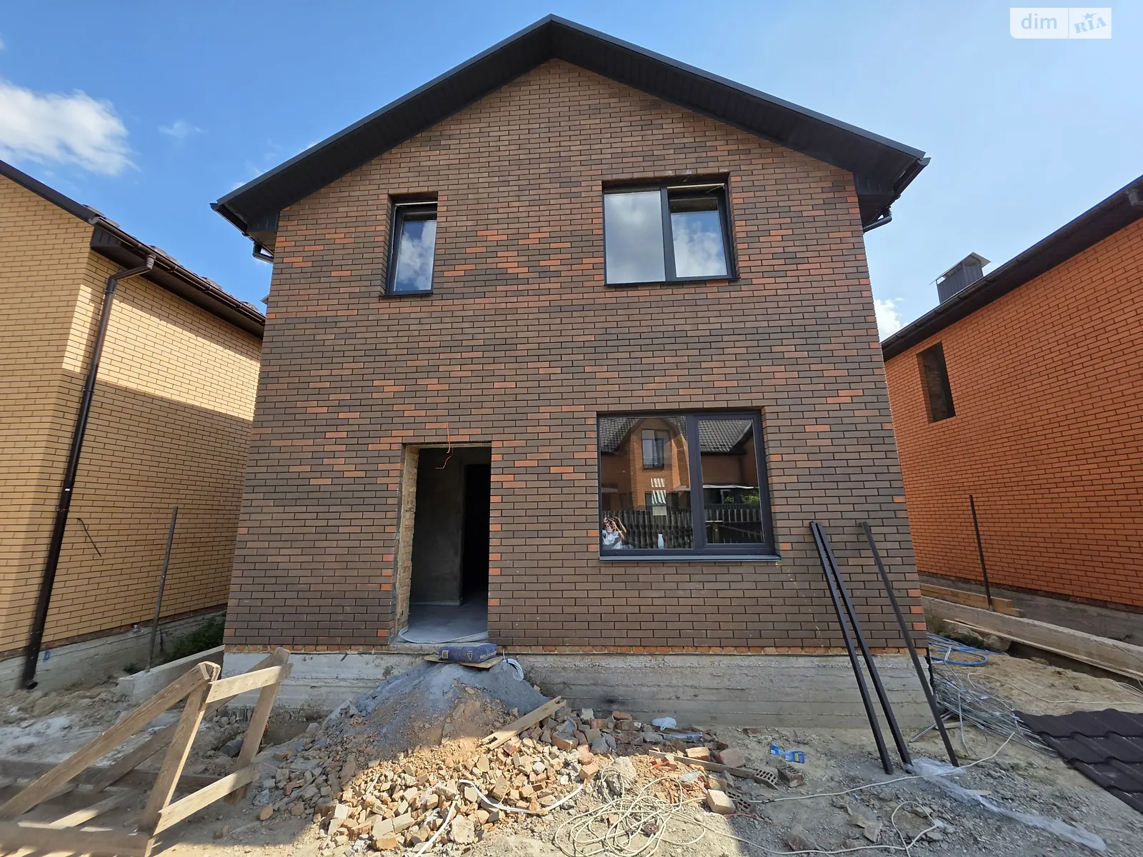 Продається будинок 2 поверховий 90 кв. м з каміном, цена: 95000 $ - фото 1