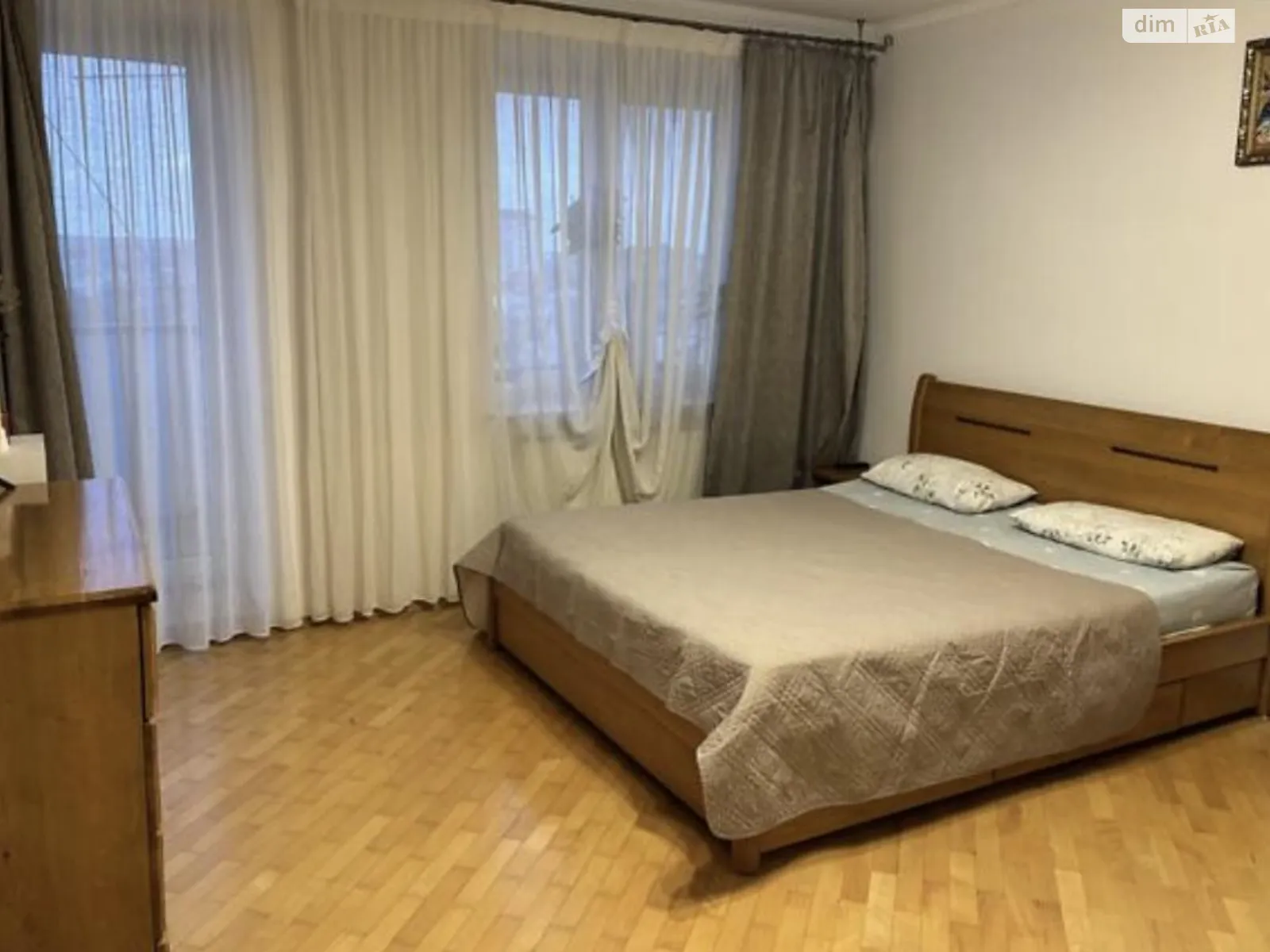 3-комнатная квартира 88 кв. м в Тернополе, ул. Микулинецкая - фото 1