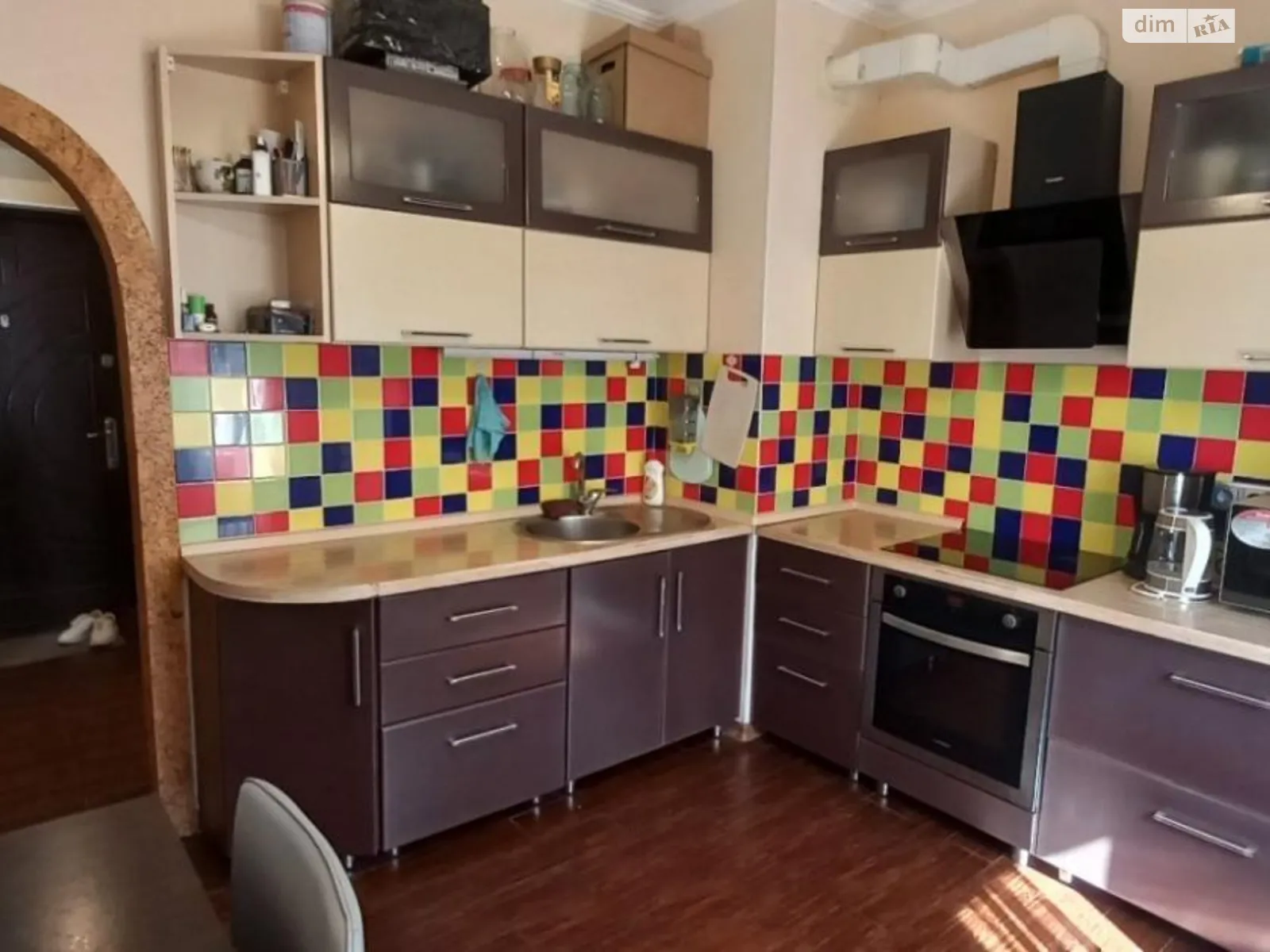 Продается 1-комнатная квартира 39 кв. м в Лиманке, мас. Радужный, 8 - фото 1