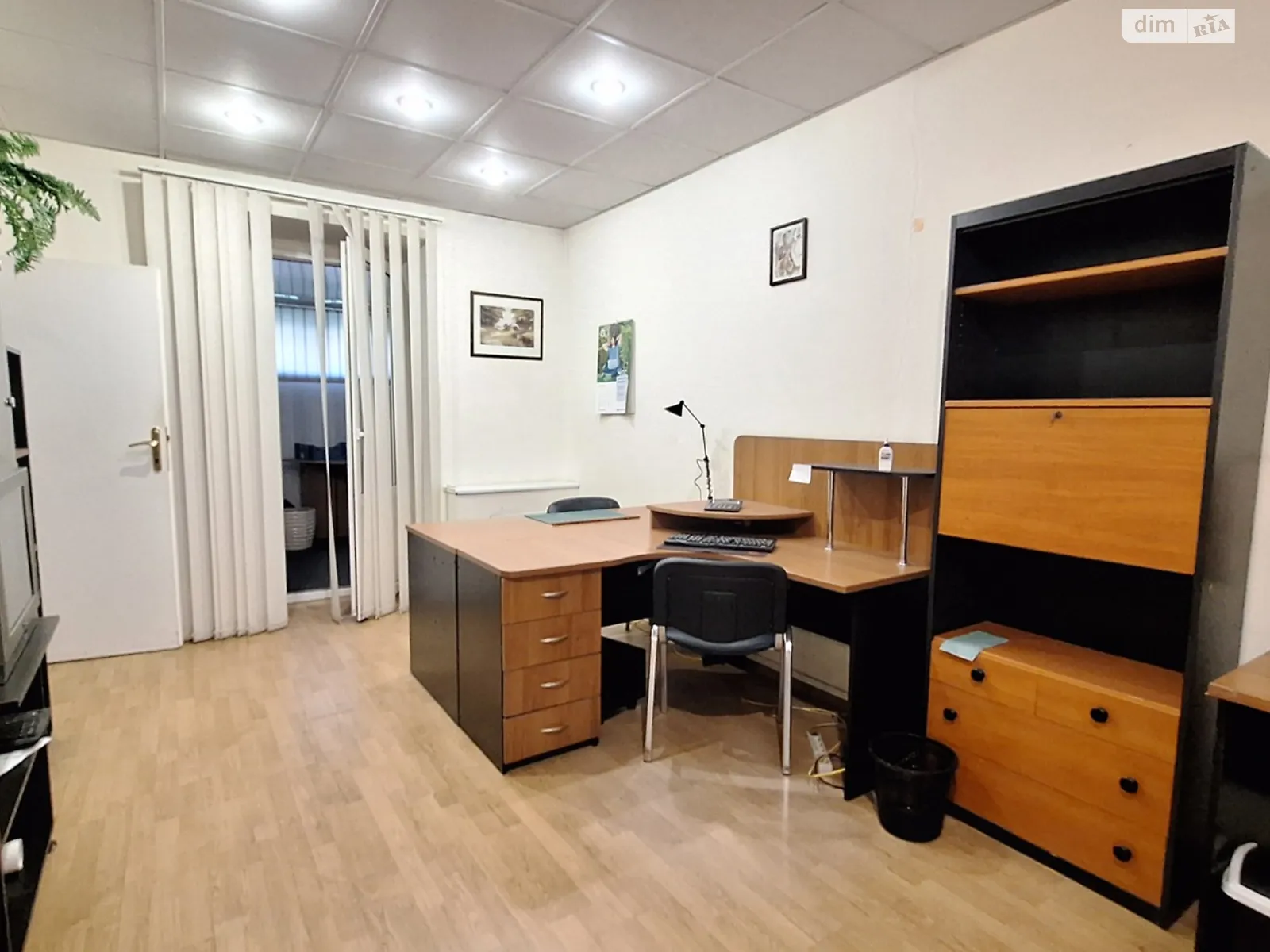 Сдается в аренду офис 125 кв. м в бизнес-центре, цена: 35000 грн - фото 1