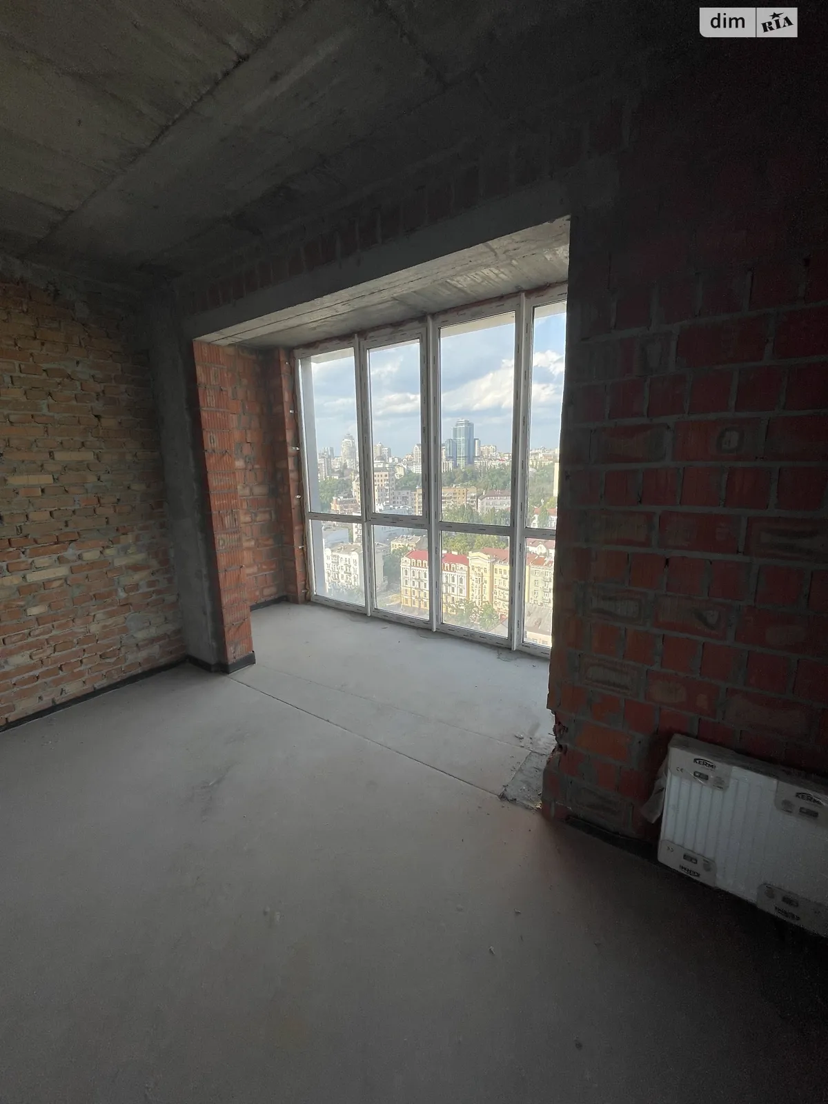 Продается 2-комнатная квартира 86 кв. м в Киеве, ул. Паньковская, 20/82 - фото 1