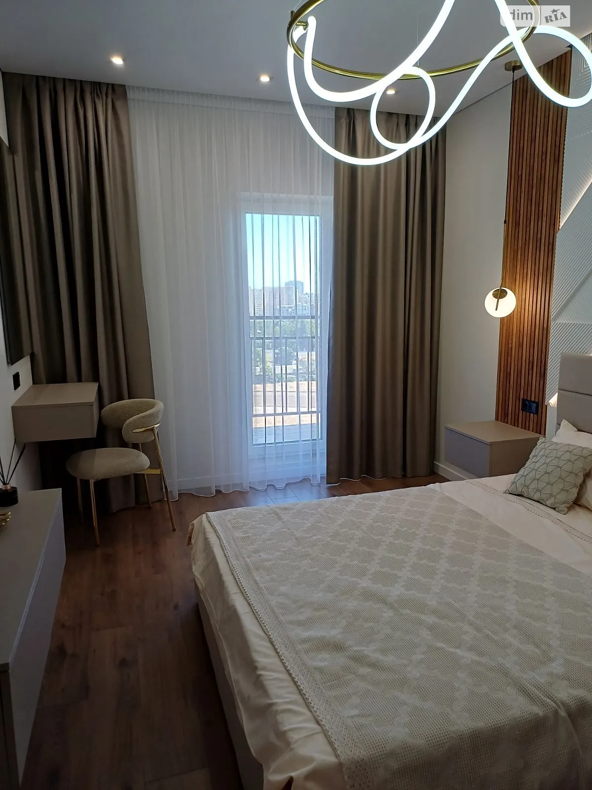 Продается 2-комнатная квартира 60 кв. м в Одессе, ул. Краснова, 1А - фото 1