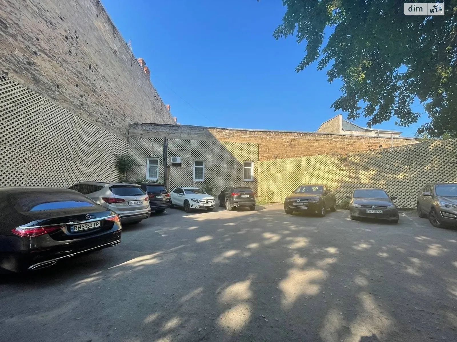 Продается 2-комнатная квартира 83 кв. м в Одессе, бул. Приморский - фото 1