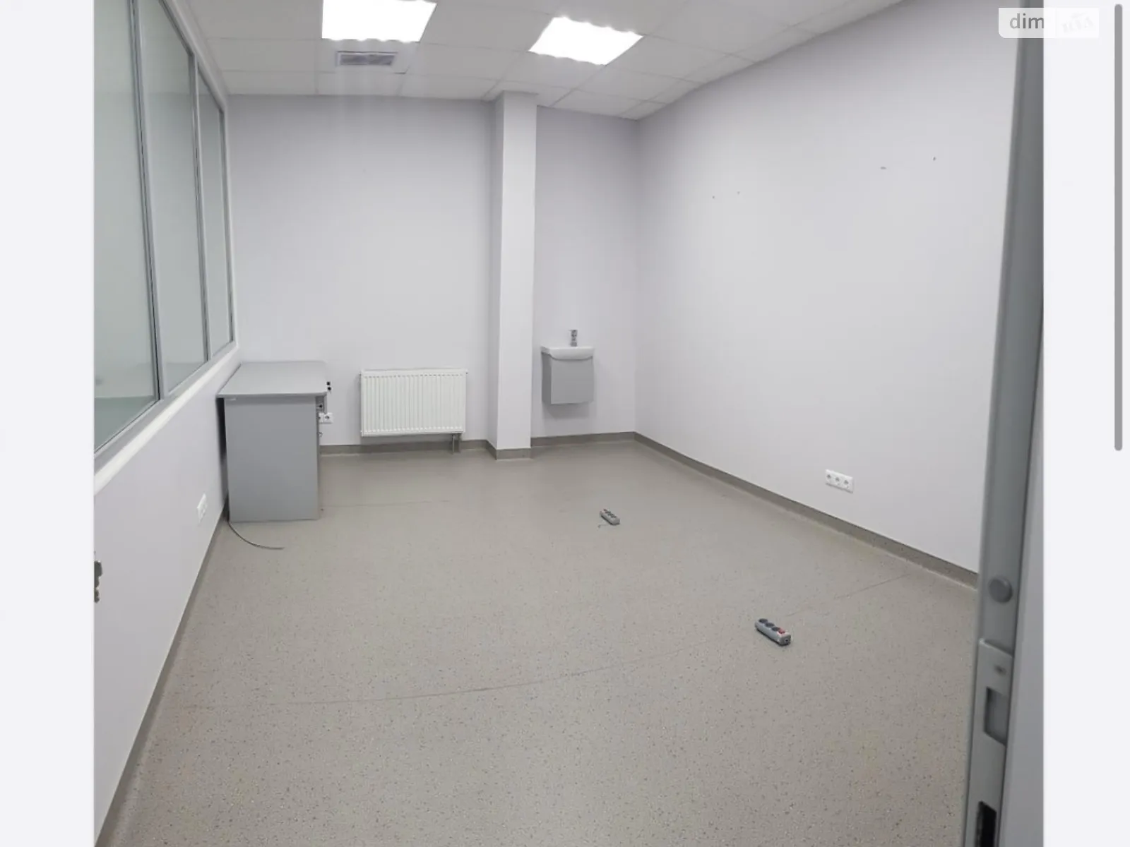 Продается офис 108.5 кв. м в бизнес-центре, цена: 250000 $ - фото 1