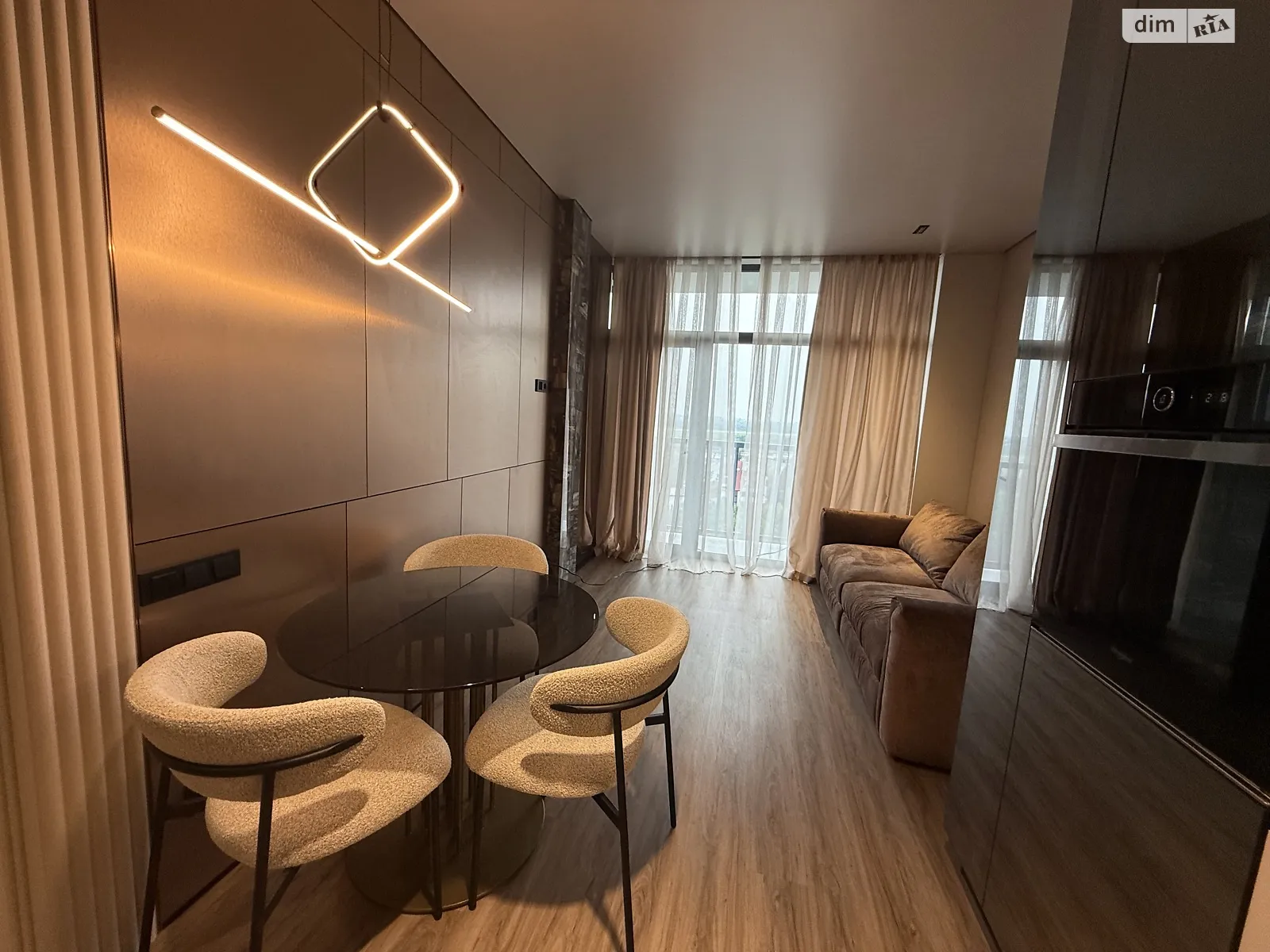 Продается 1-комнатная квартира 47 кв. м в Ужгороде, ул. Собранецкая, 160 - фото 1