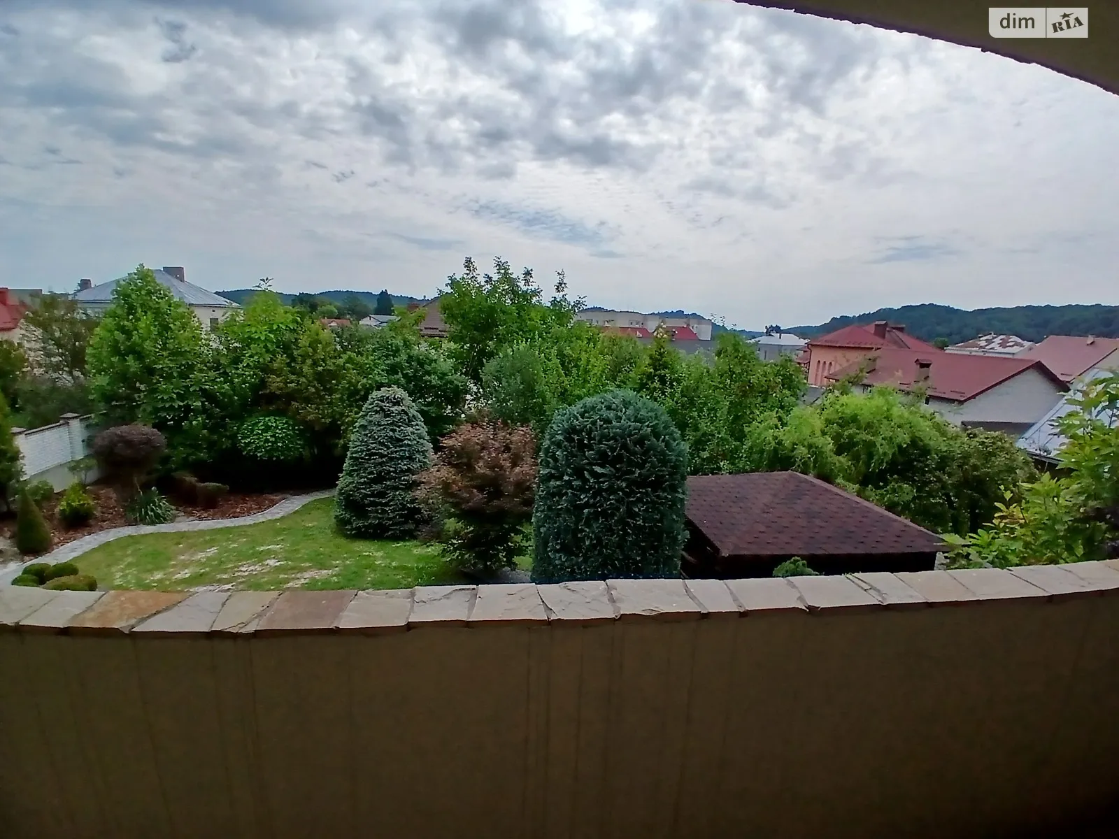 Продается дом на 2 этажа 333.6 кв. м с верандой, цена: 185000 $ - фото 1