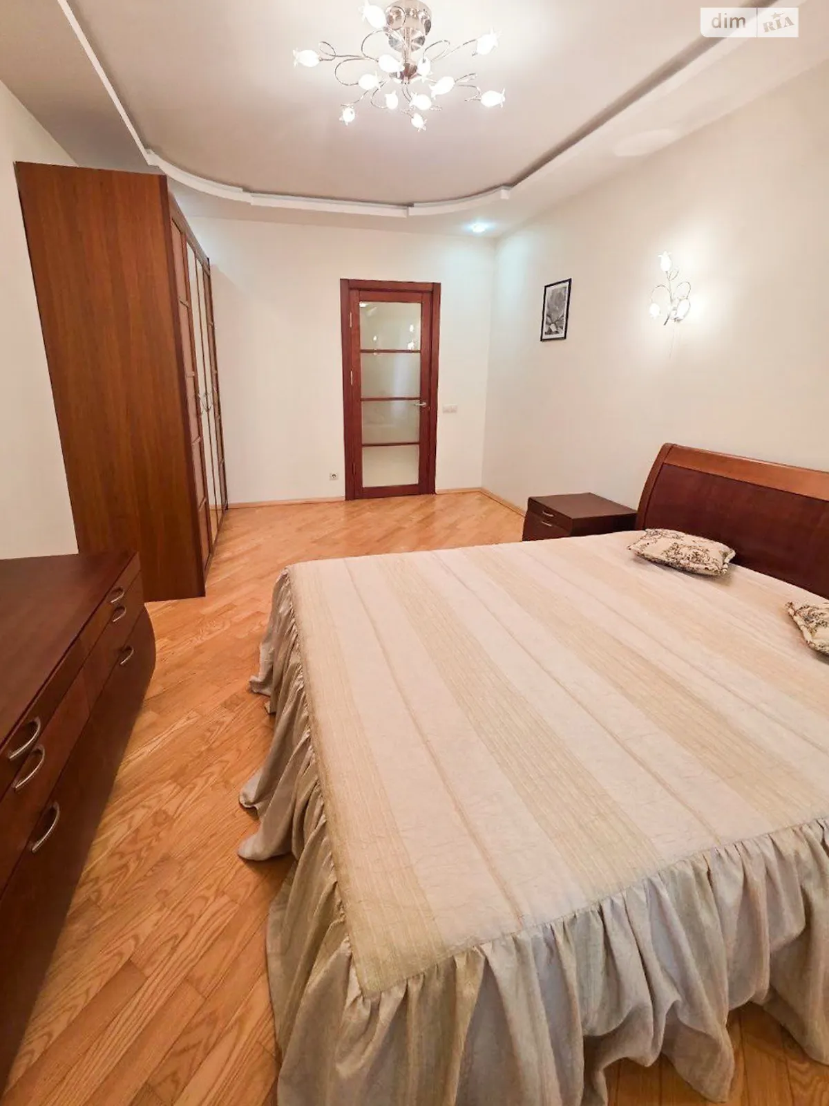 Продається 1-кімнатна квартира 48.3 кв. м у Києві, просп. Петра Григоренка, 28А - фото 1