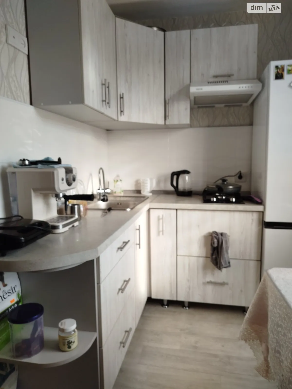 Продается 1-комнатная квартира 32 кв. м в Киеве, ул. Ореста Левицкого(Академика Курчатова), 17 - фото 1