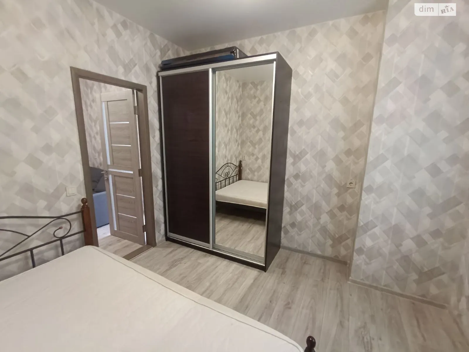 Продается 1-комнатная квартира 39.2 кв. м в Лиманке, мас. Радужный - фото 1