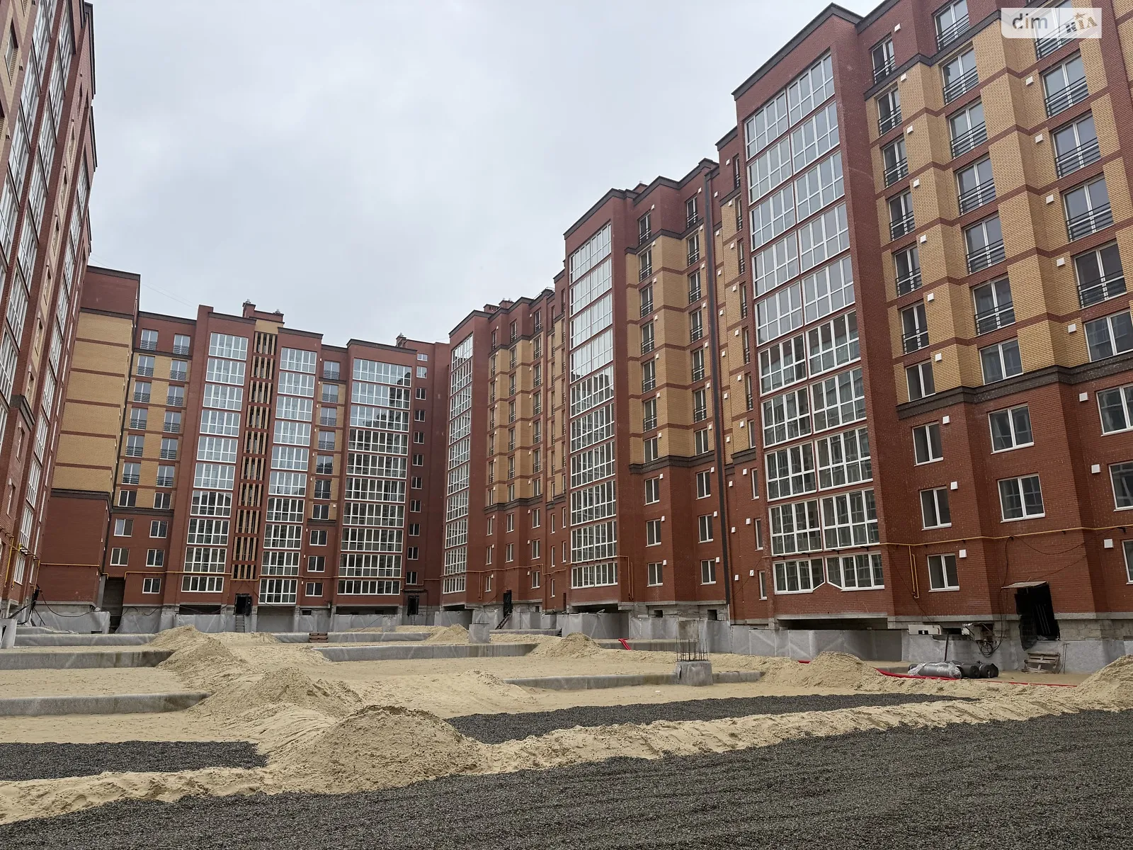 3-комнатная квартира 94 кв. м в Тернополе, ул. Троллейбусная - фото 1
