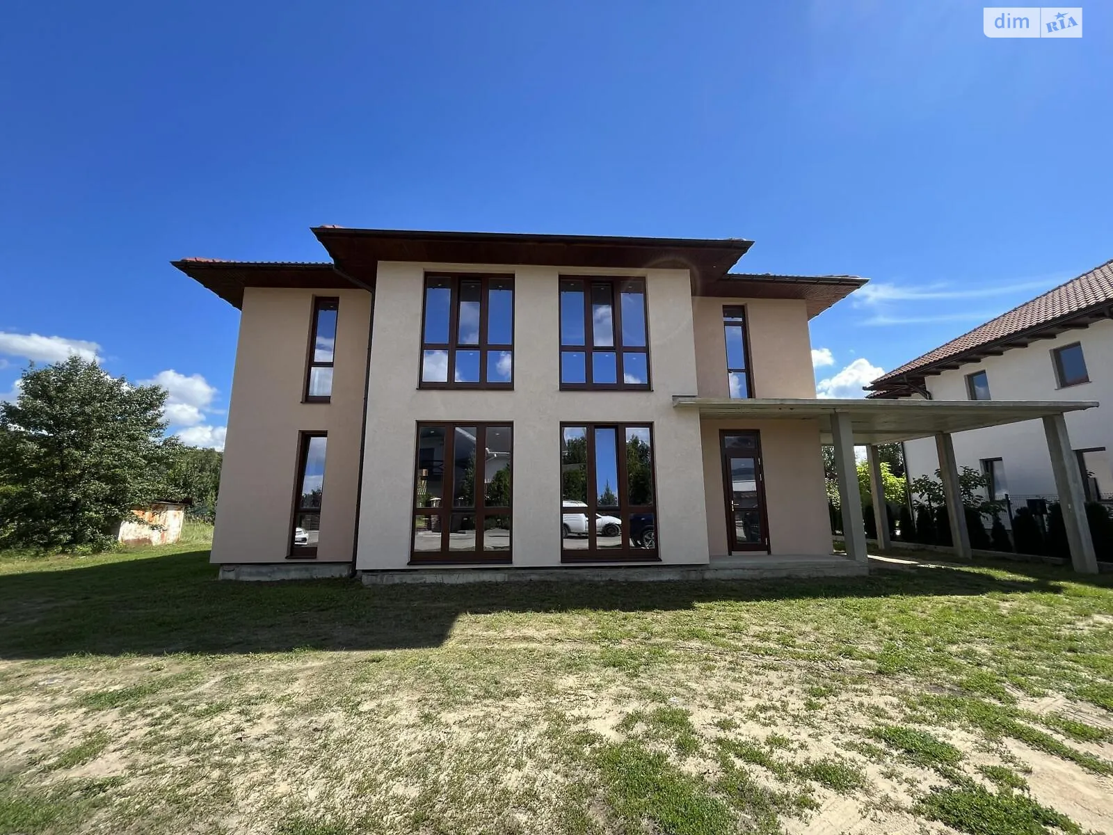 Продается дом на 2 этажа 270 кв. м с террасой, цена: 299000 $ - фото 1