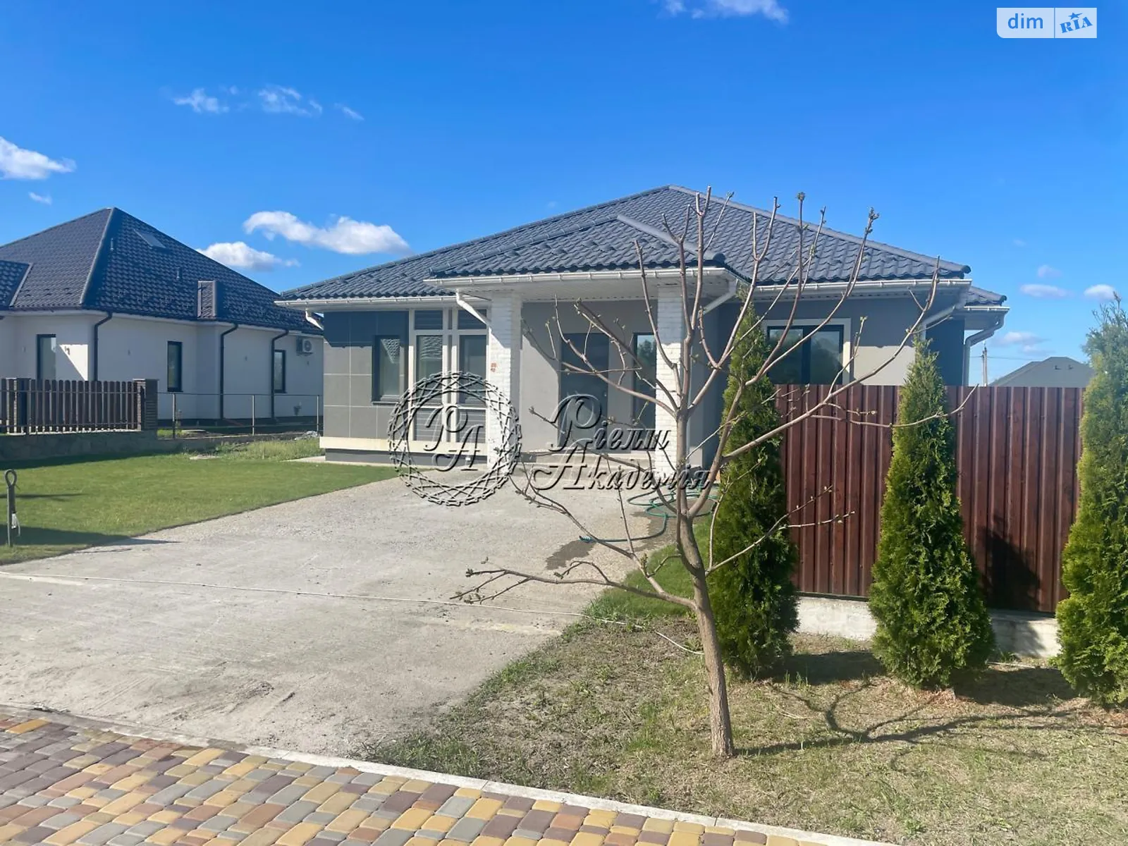 Продается одноэтажный дом 135.8 кв. м с мансардой, цена: 109900 $ - фото 1