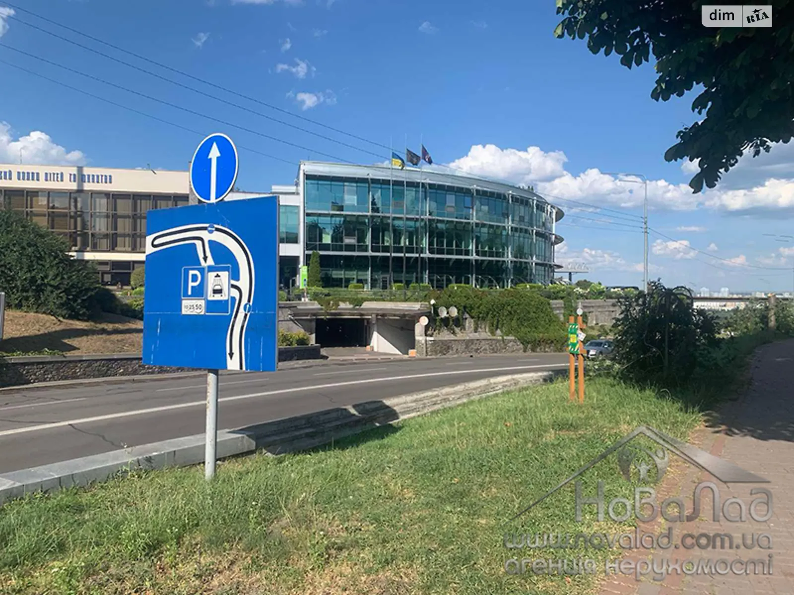 Продается подземный паркинг под легковое авто на 18.8 кв. м, цена: 60000 $ - фото 1