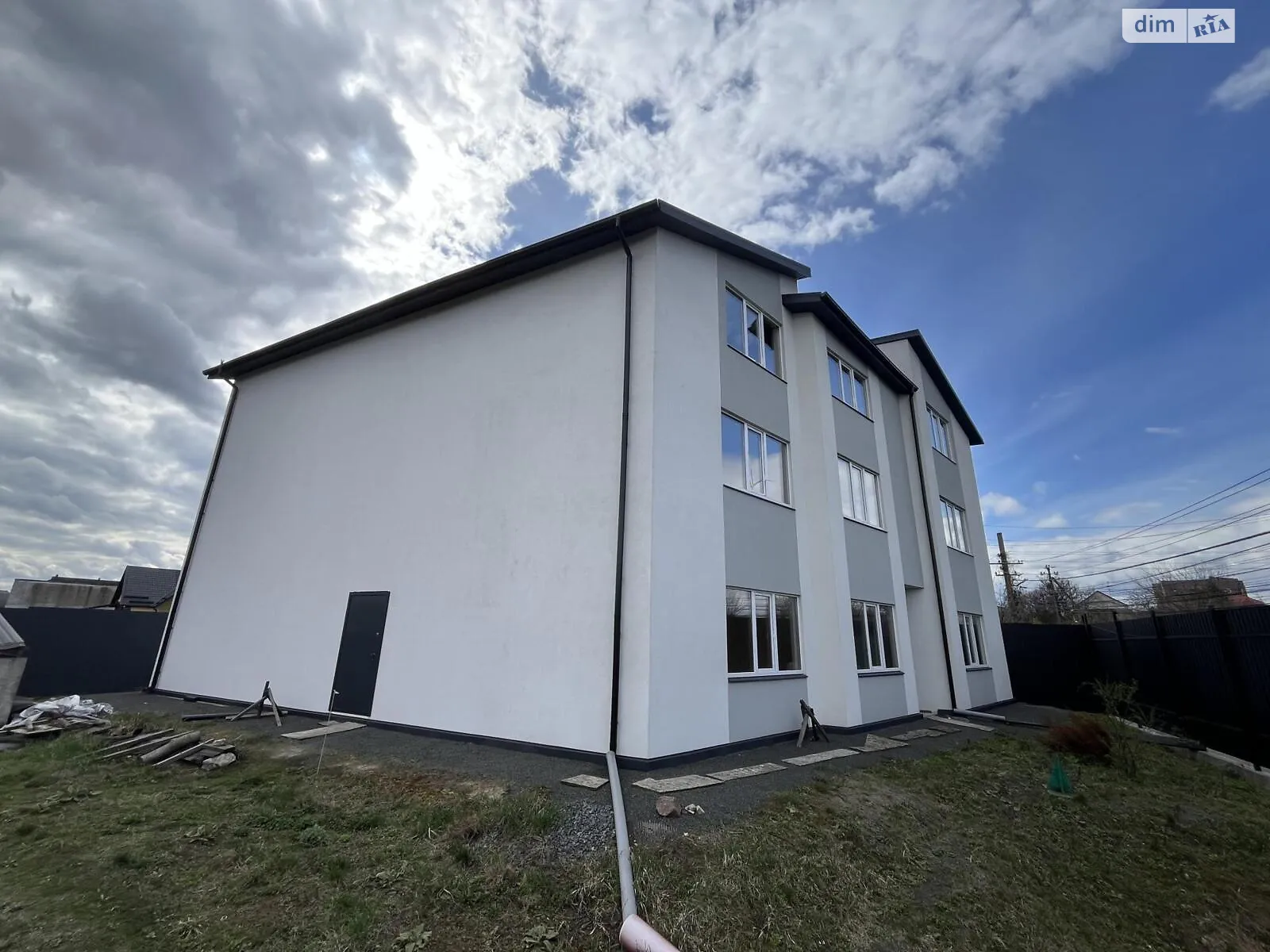 Продається будинок 3 поверховий 453 кв. м з верандою, цена: 155000 $ - фото 1