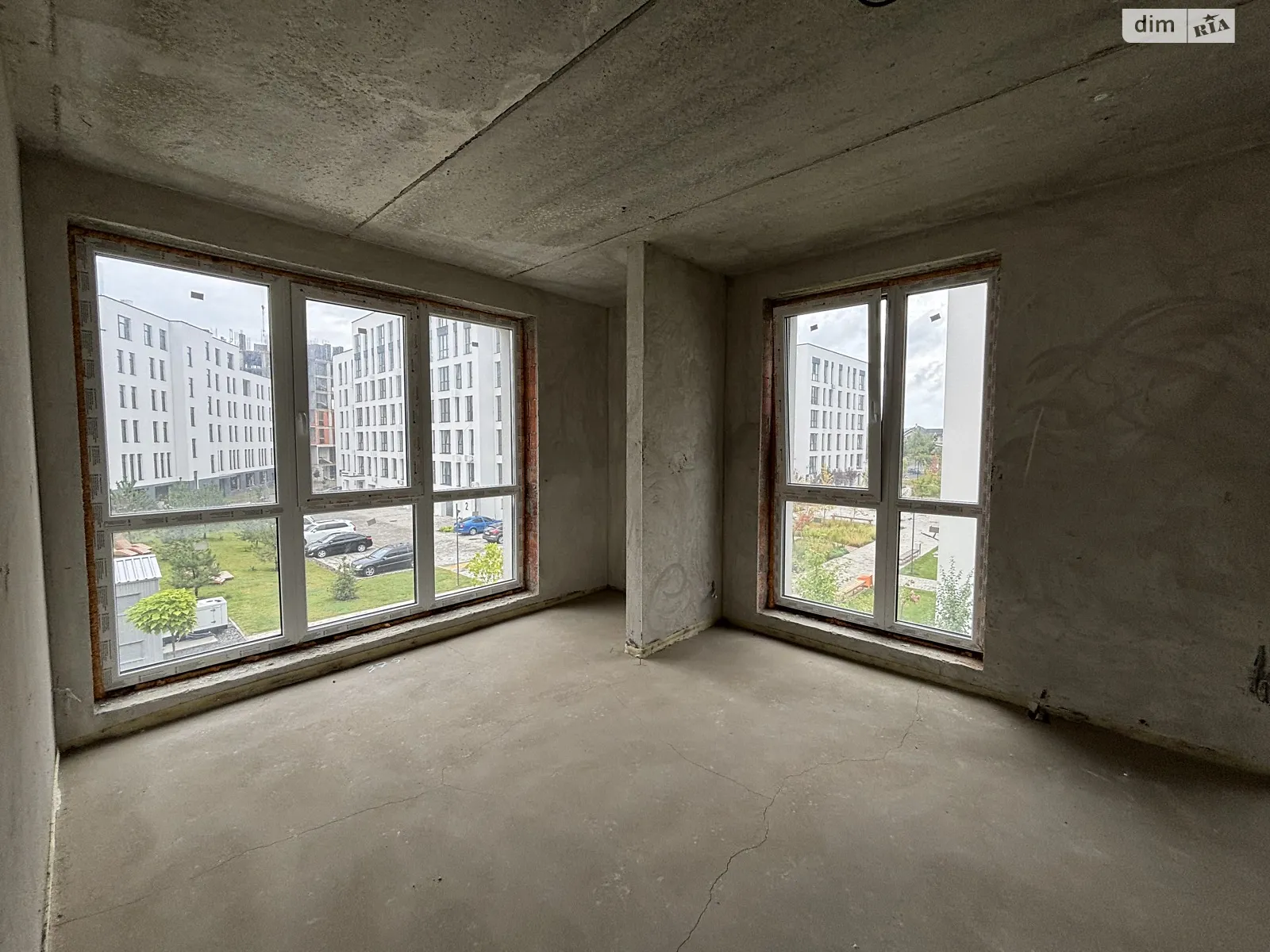 Продається 2-кімнатна квартира 75 кв. м у Минаї, вул. Августина Волошина, 14 - фото 1