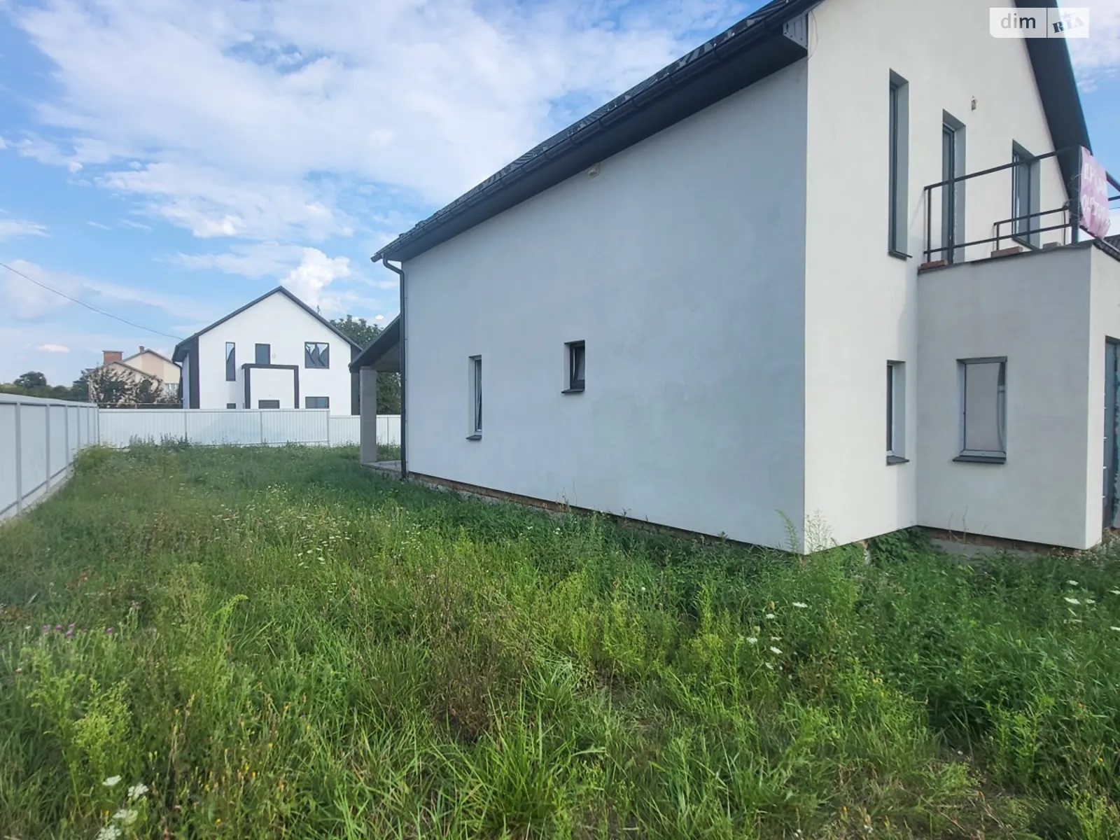 Продается дом на 2 этажа 120 кв. м с гаражом, цена: 80000 $ - фото 1