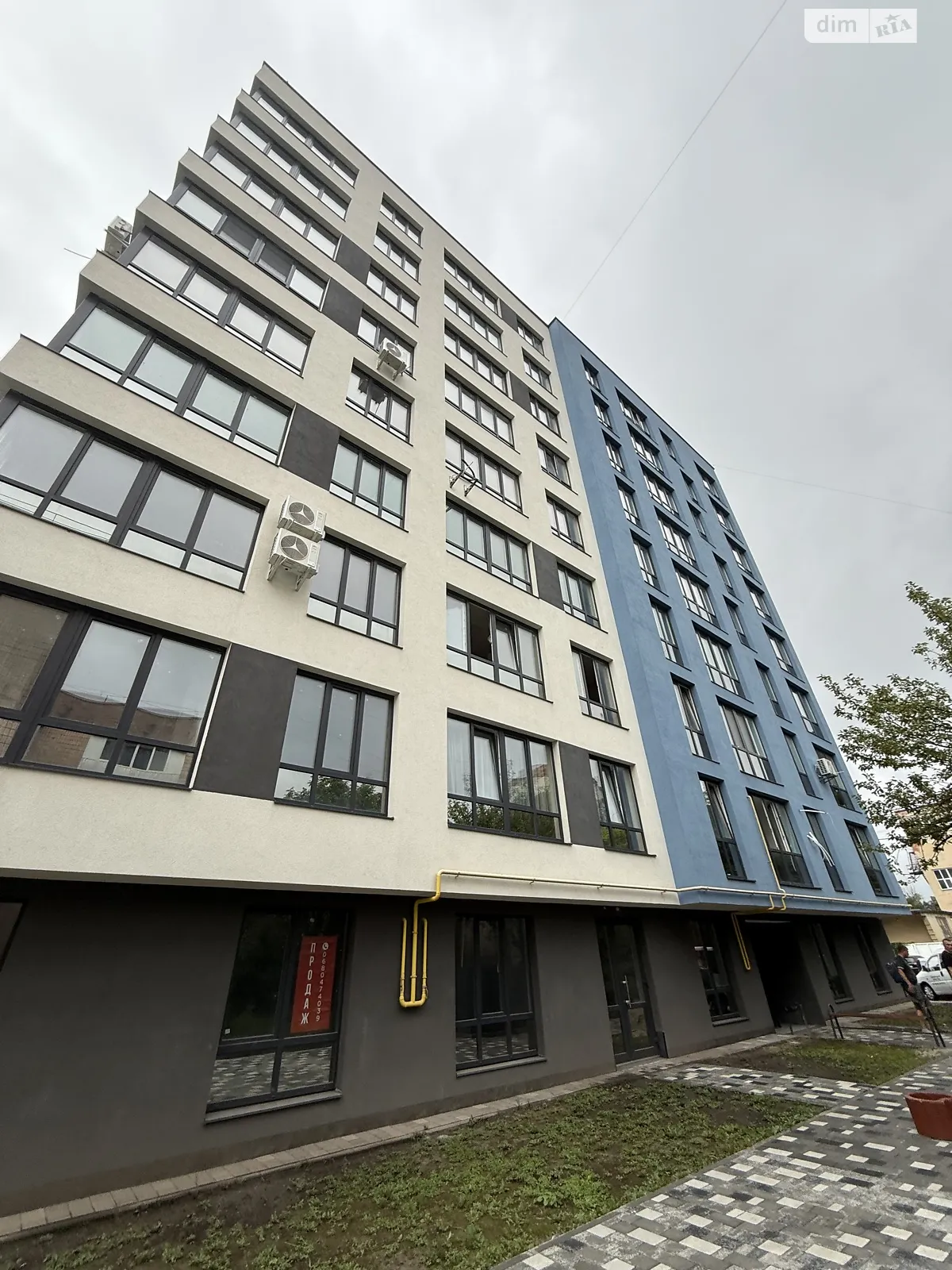 3-комнатная квартира 90 кв. м в Тернополе, ул. Будного Степана - фото 1