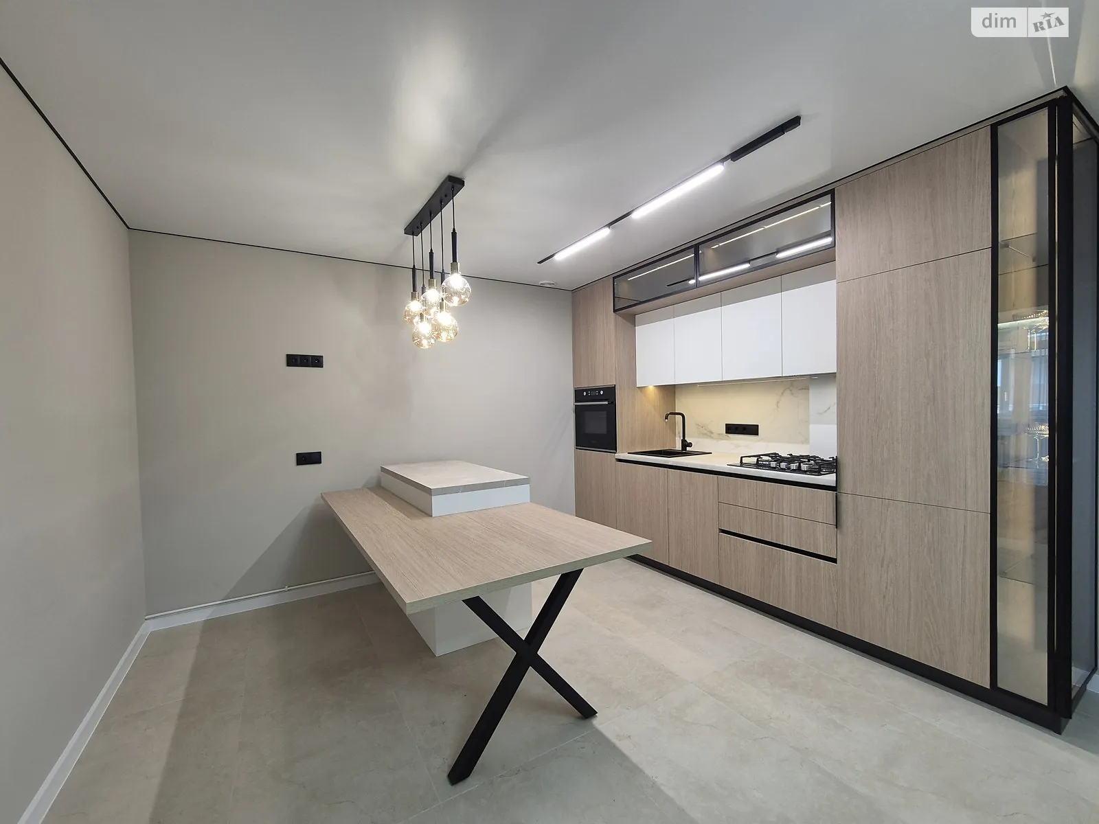 2-комнатная квартира 63 кв. м в Тернополе, ул. Смакулы, 8 - фото 1