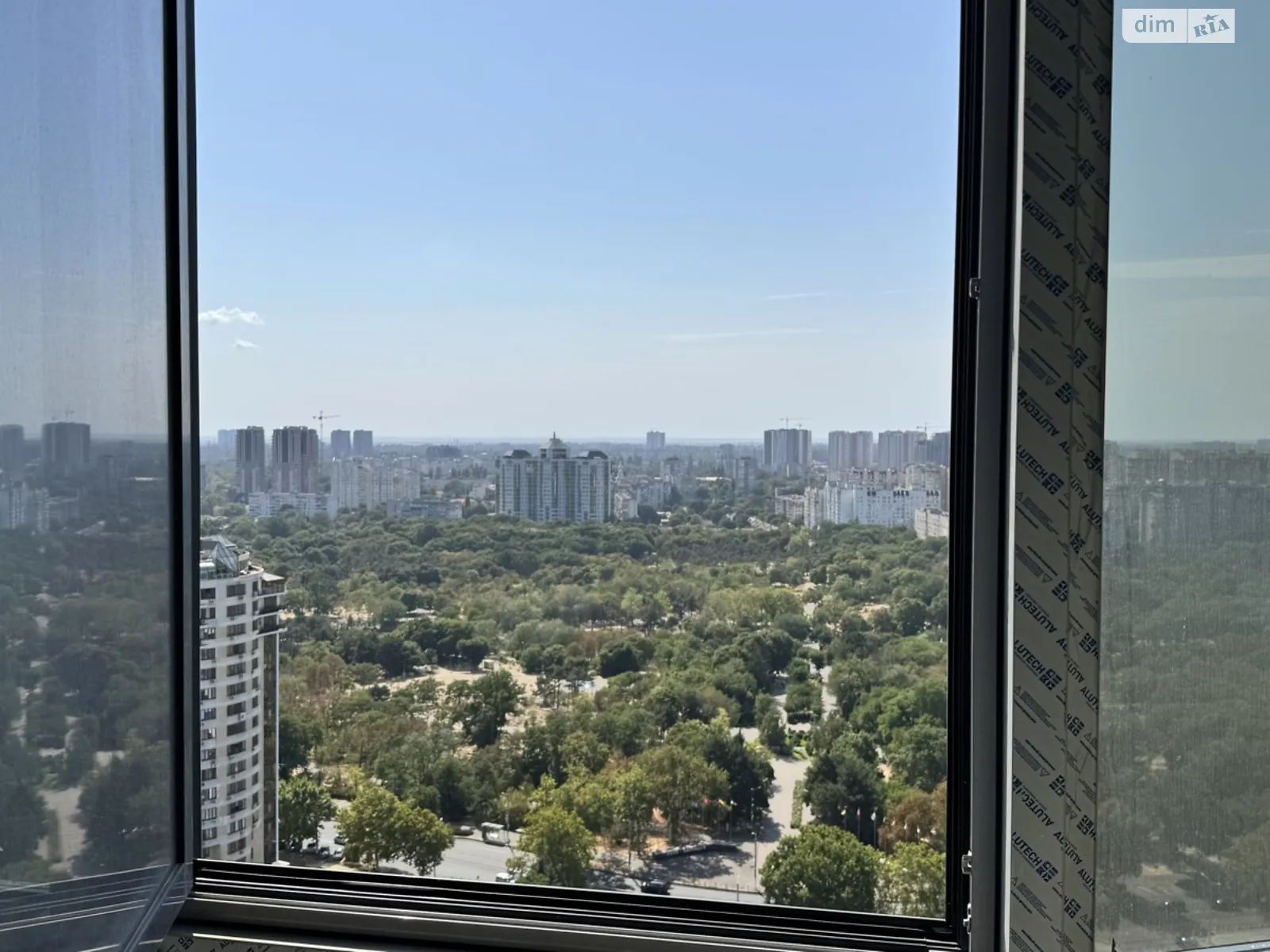 Продается 1-комнатная квартира 67 кв. м в Одессе, просп. Шевченко, 29/1 - фото 1