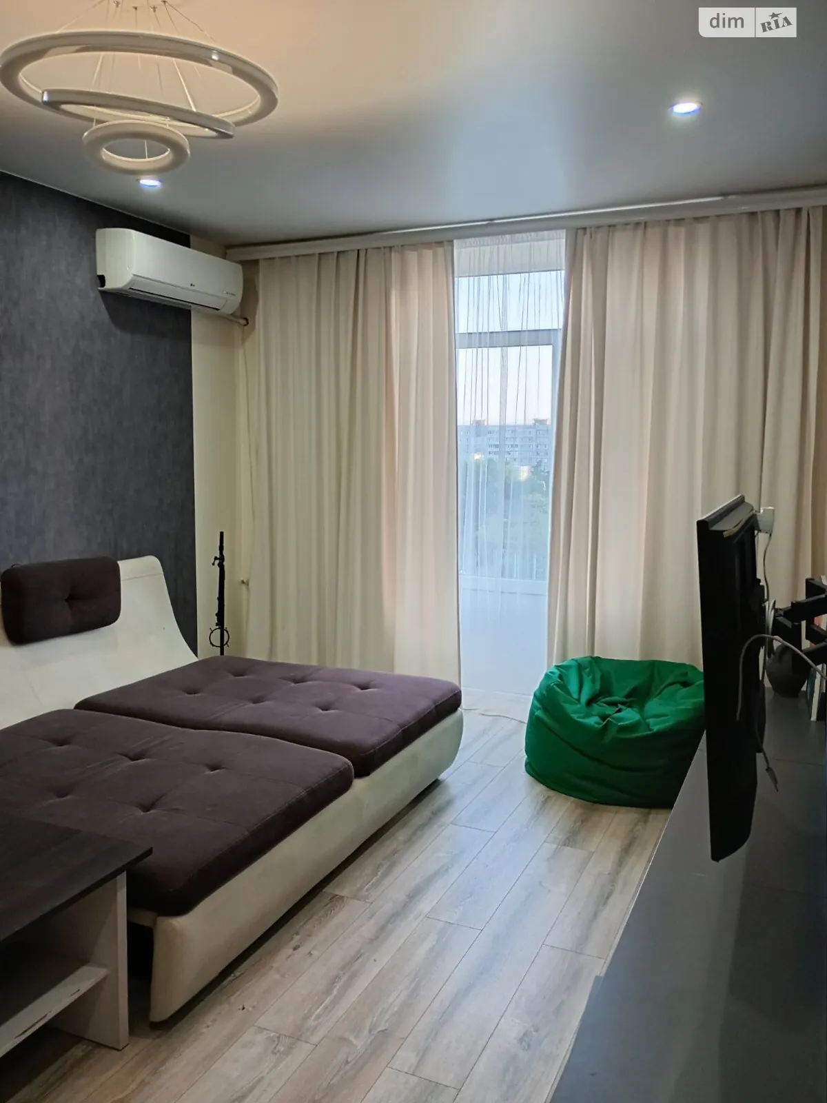 2-кімнатна квартира 52.62 кв. м у Запоріжжі, просп. Соборний - фото 1