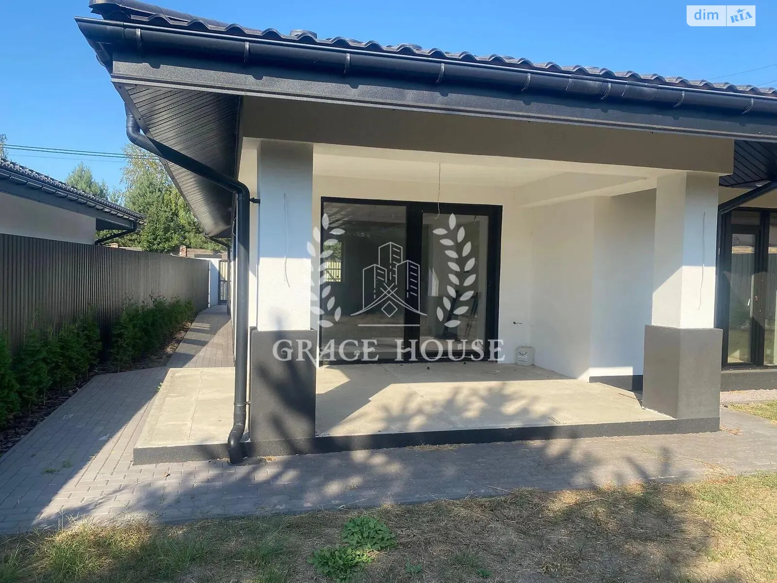 Продается одноэтажный дом 151 кв. м с террасой, цена: 140000 $ - фото 1