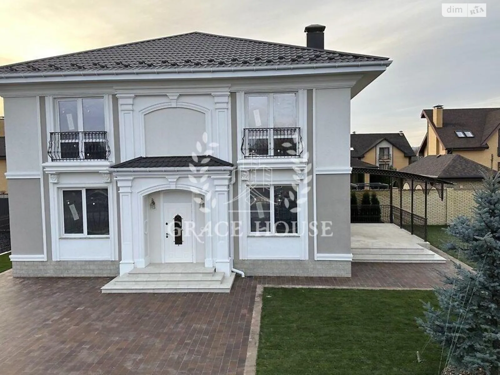 Продается дом на 2 этажа 165 кв. м с верандой, цена: 390000 $ - фото 1