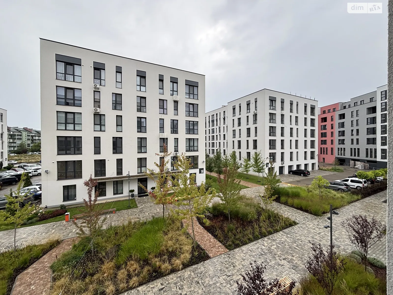 Продається 3-кімнатна квартира 100 кв. м у Минаї, вул. Августина Волошина, 22 - фото 1