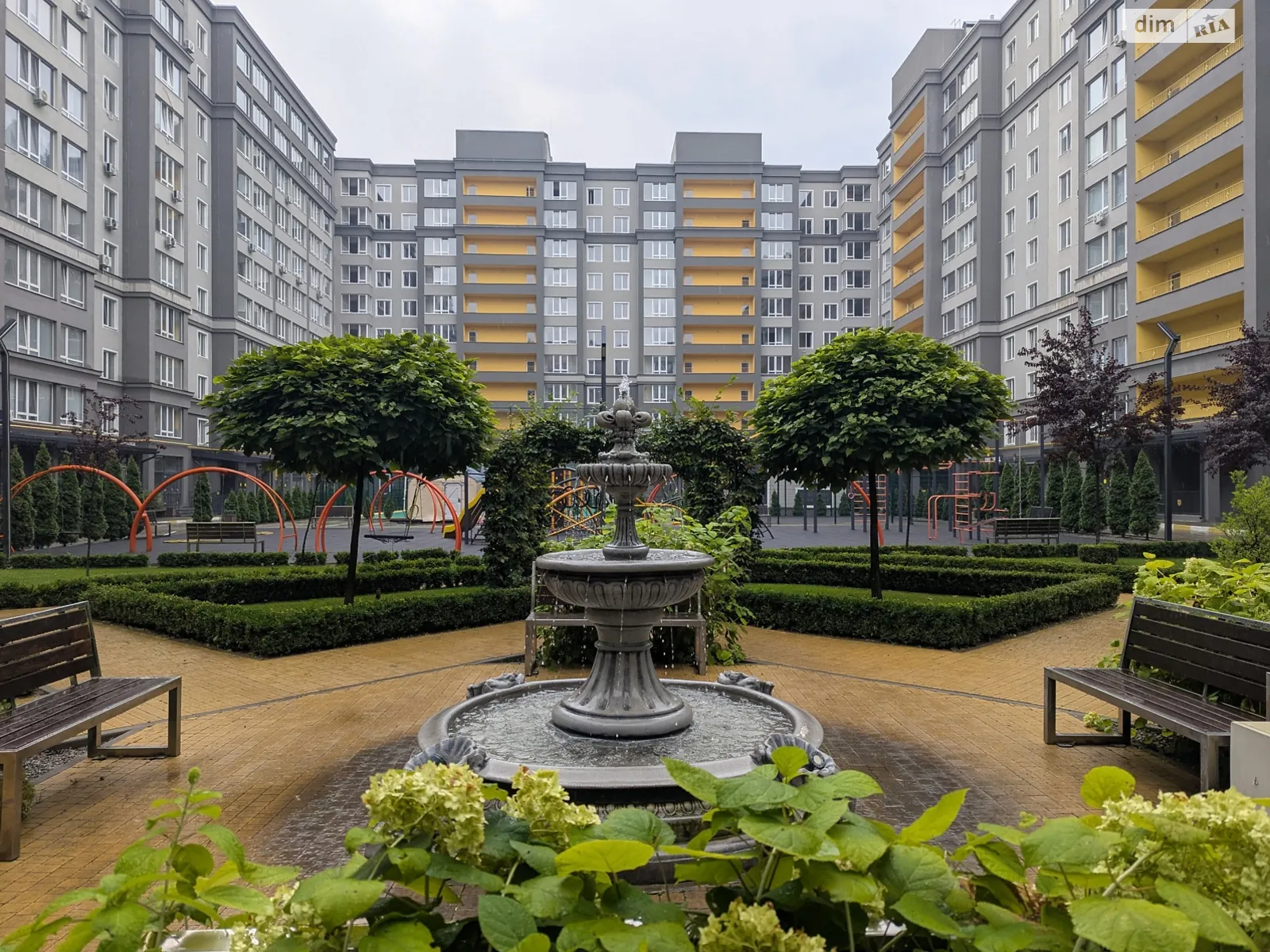 Продается 1-комнатная квартира 39.8 кв. м в Буче, ул. Ивана Кожедуба, 4А - фото 1