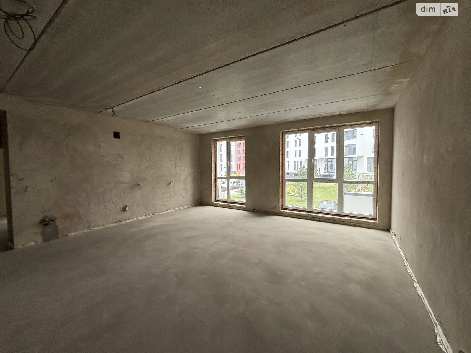 Продається 3-кімнатна квартира 100 кв. м у Минаї, вул. Августина Волошина, 22 - фото 1