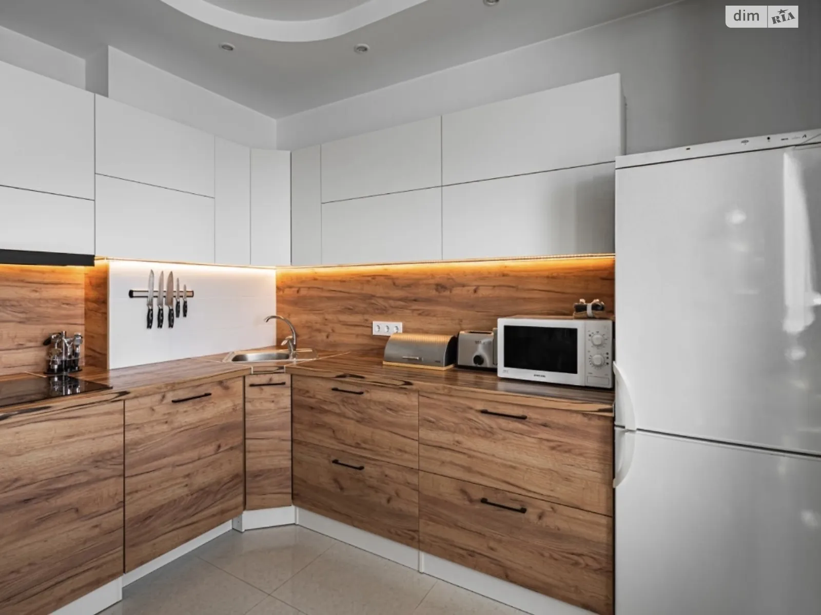 Продається 1-кімнатна квартира 44.8 кв. м у Києві, вул. Драгоманова, 6/1 - фото 1