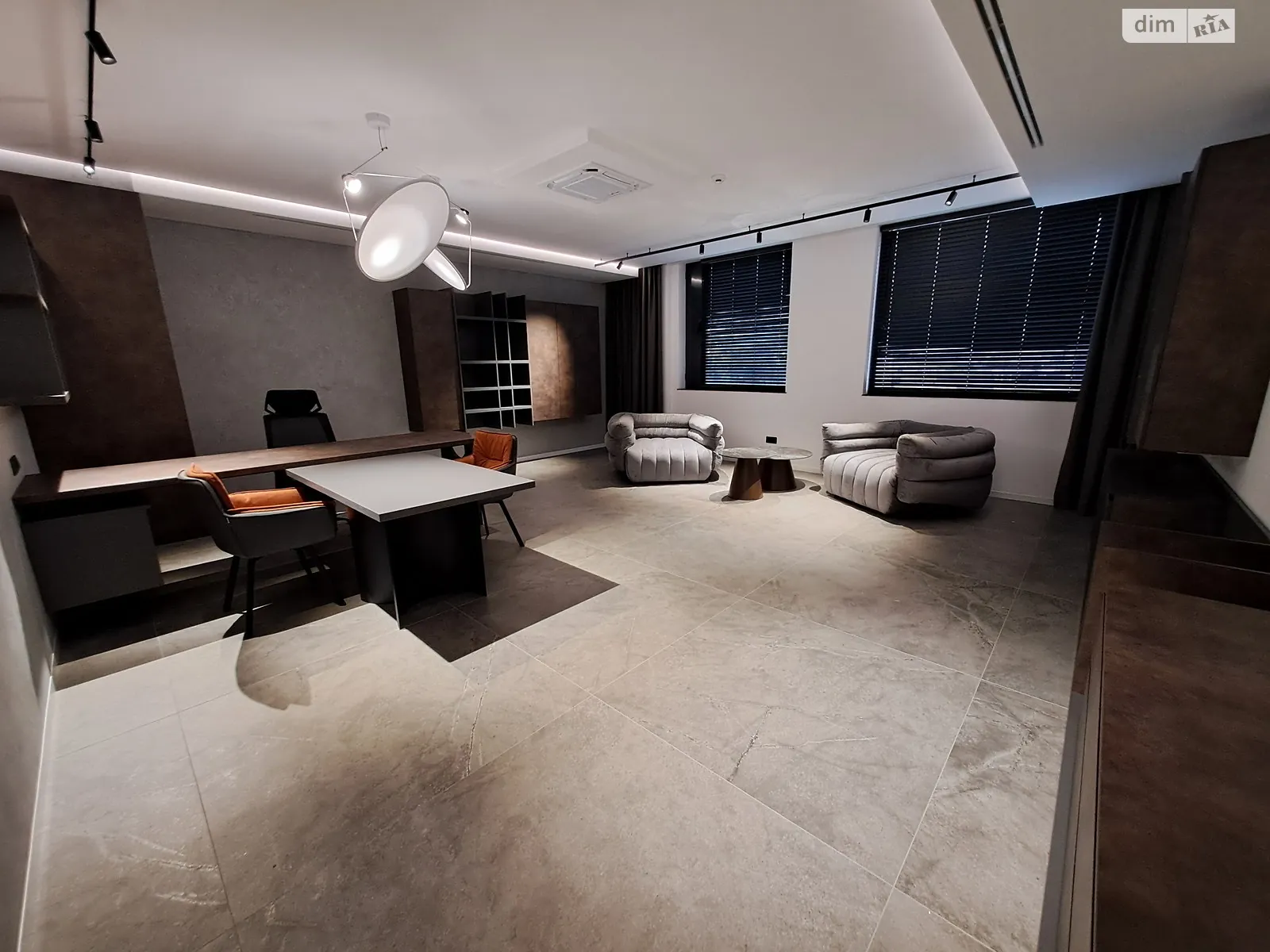 Продается объект сферы услуг 596 кв. м в 16-этажном здании, цена: 1341000 $ - фото 1