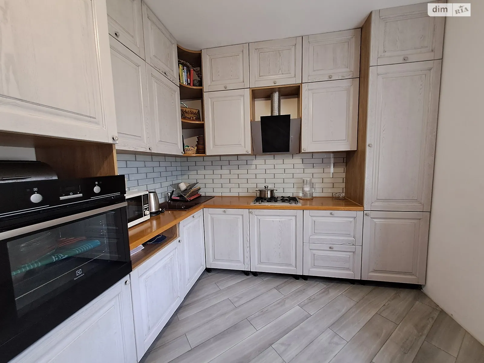 Продается одноэтажный дом 136.3 кв. м с подвалом, цена: 92000 $ - фото 1
