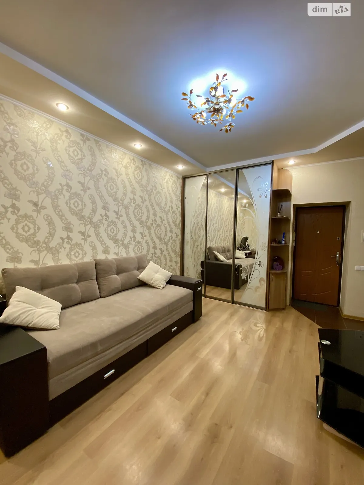 Продается 1-комнатная квартира 38 кв. м в, цена: 69000 $ - фото 1