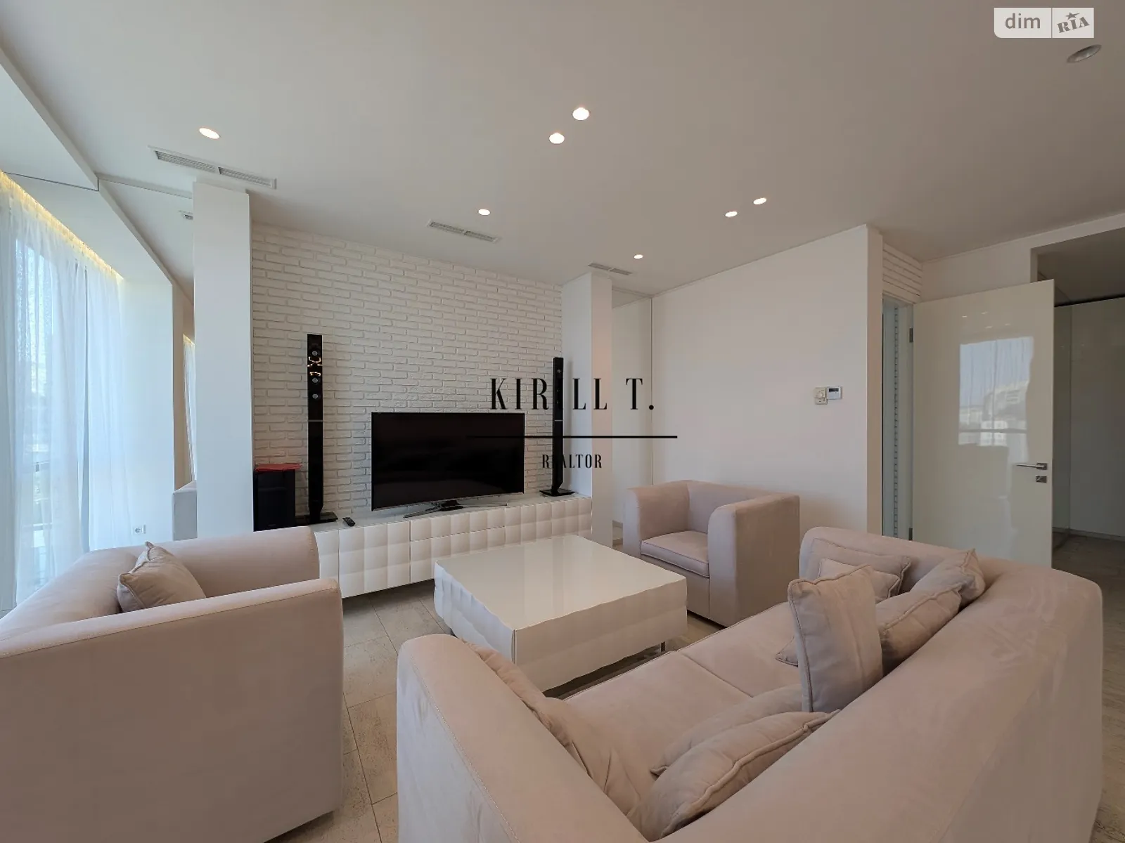 Сдается в аренду 3-комнатная квартира 181 кв. м в Днепре, ул. Сичеславская Набережная, 45 - фото 1