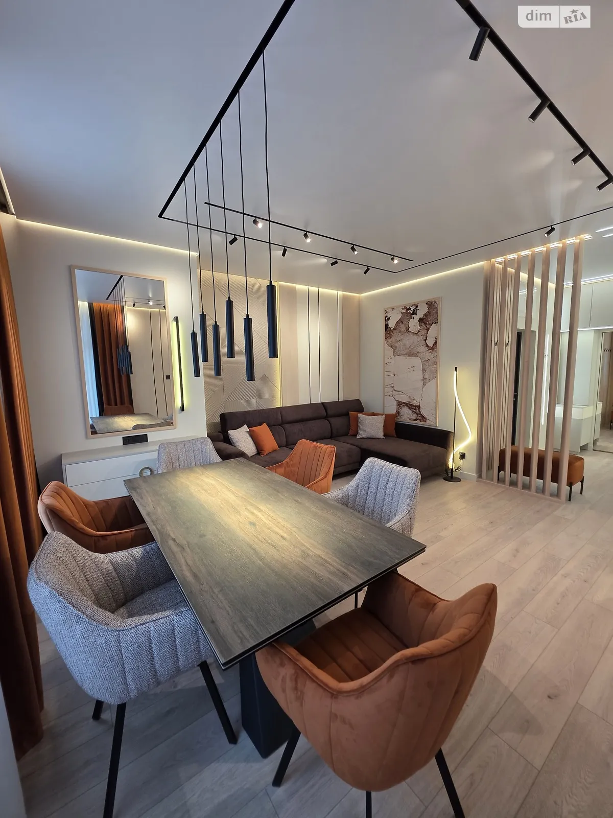 Продается 2-комнатная квартира 63.3 кв. м в Ужгороде, ул. Иштвана Сечени, 29А - фото 1