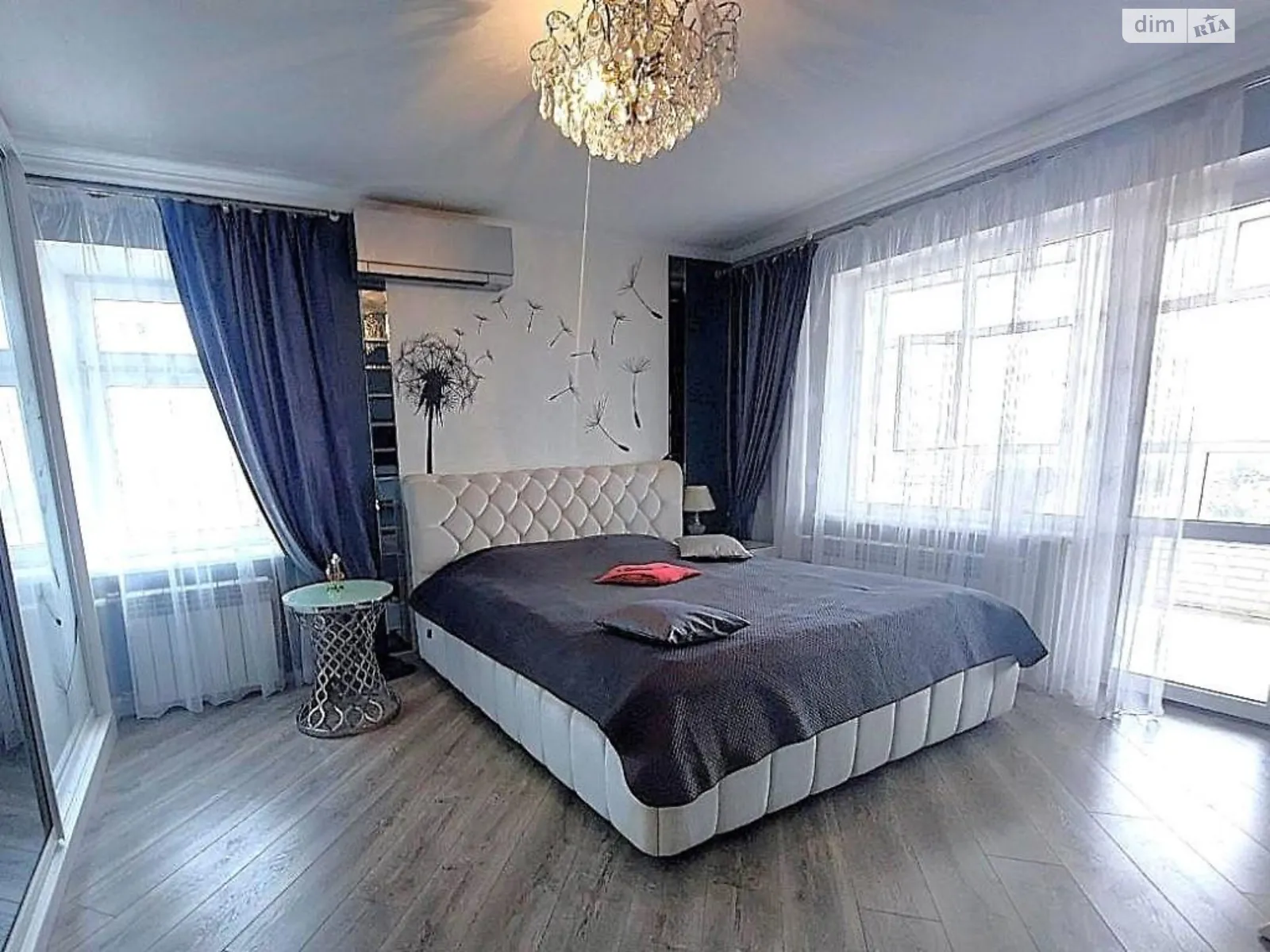 Продается 4-комнатная квартира 87 кв. м в Одессе, ул. Палия Семена, 64 - фото 1