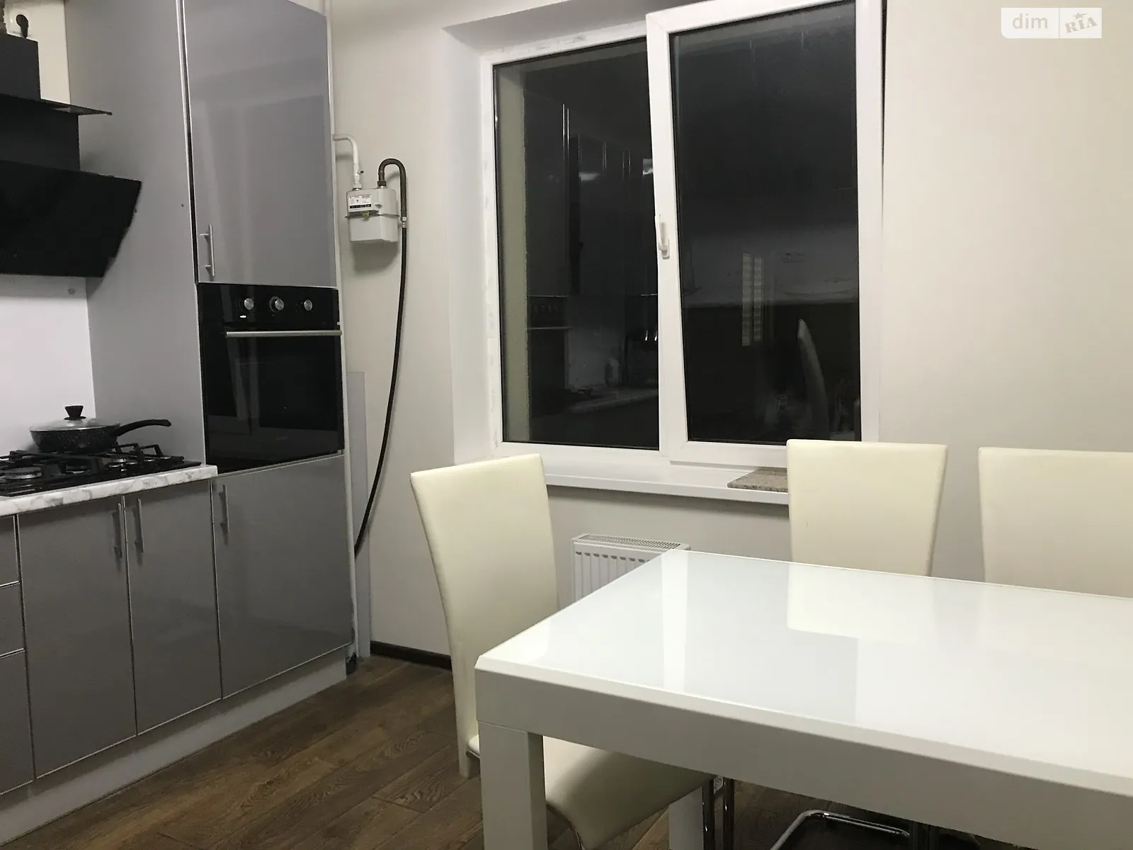 Продається 2-кімнатна квартира 59 кв. м у Крижанівка, вул. Владислава Бувалкіна(Генерала Бочарова), 56 - фото 1